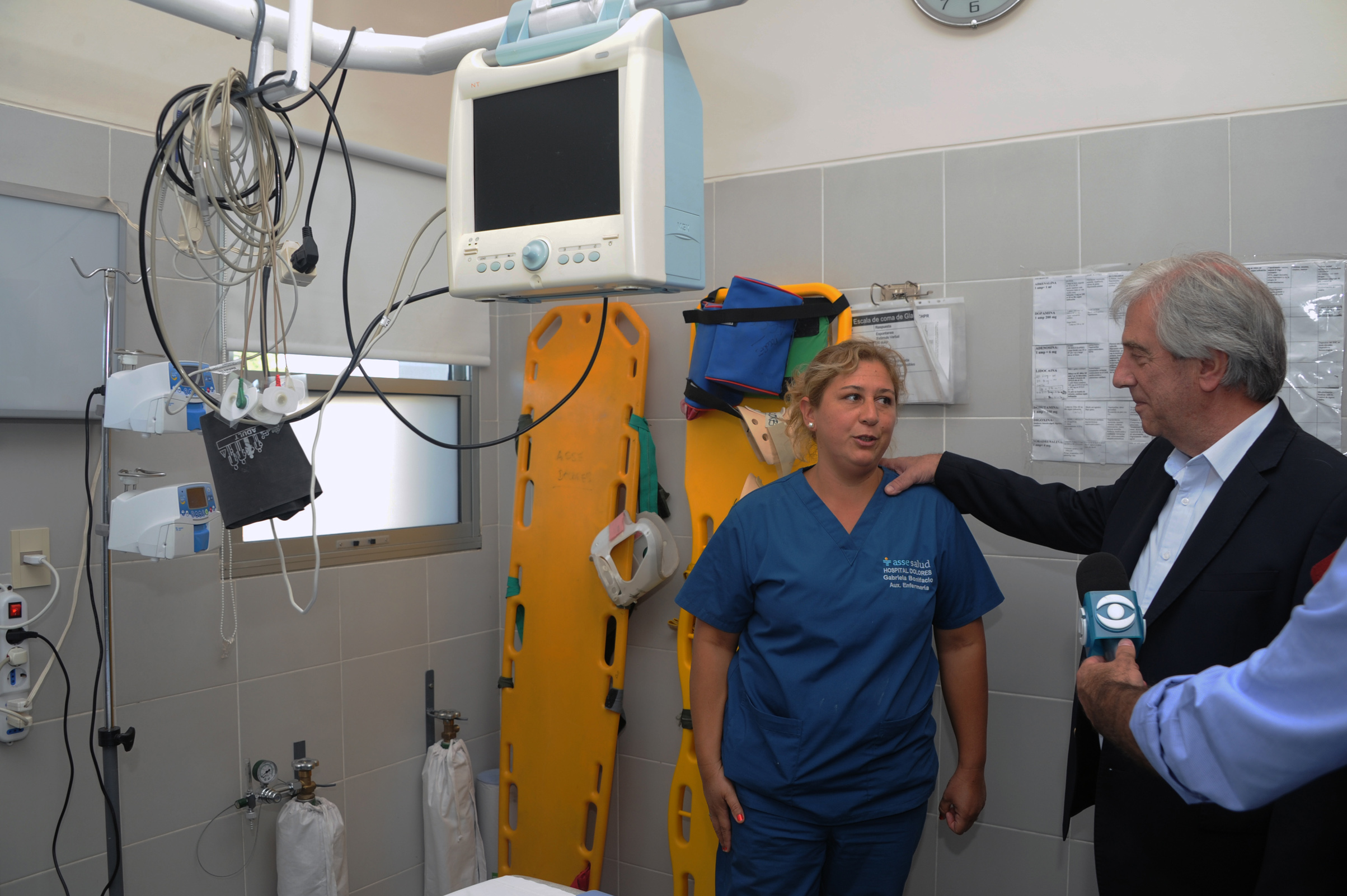 Vázquez visitó la nueva emergencia del Hospital de Dolores