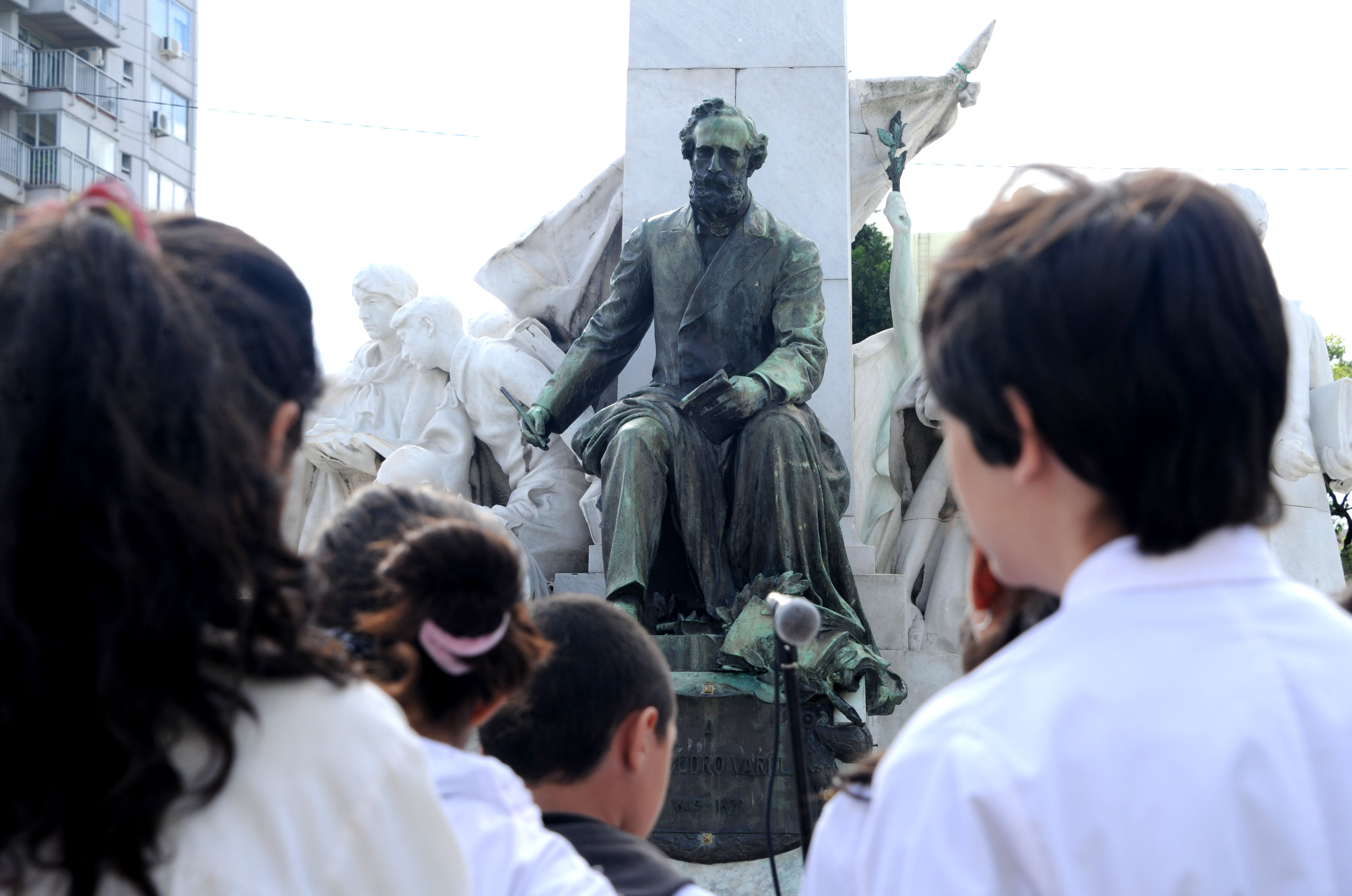 Plaza José Pedro Varela, ubicada en Bulevar Artigas y Canelones, en Montevideo