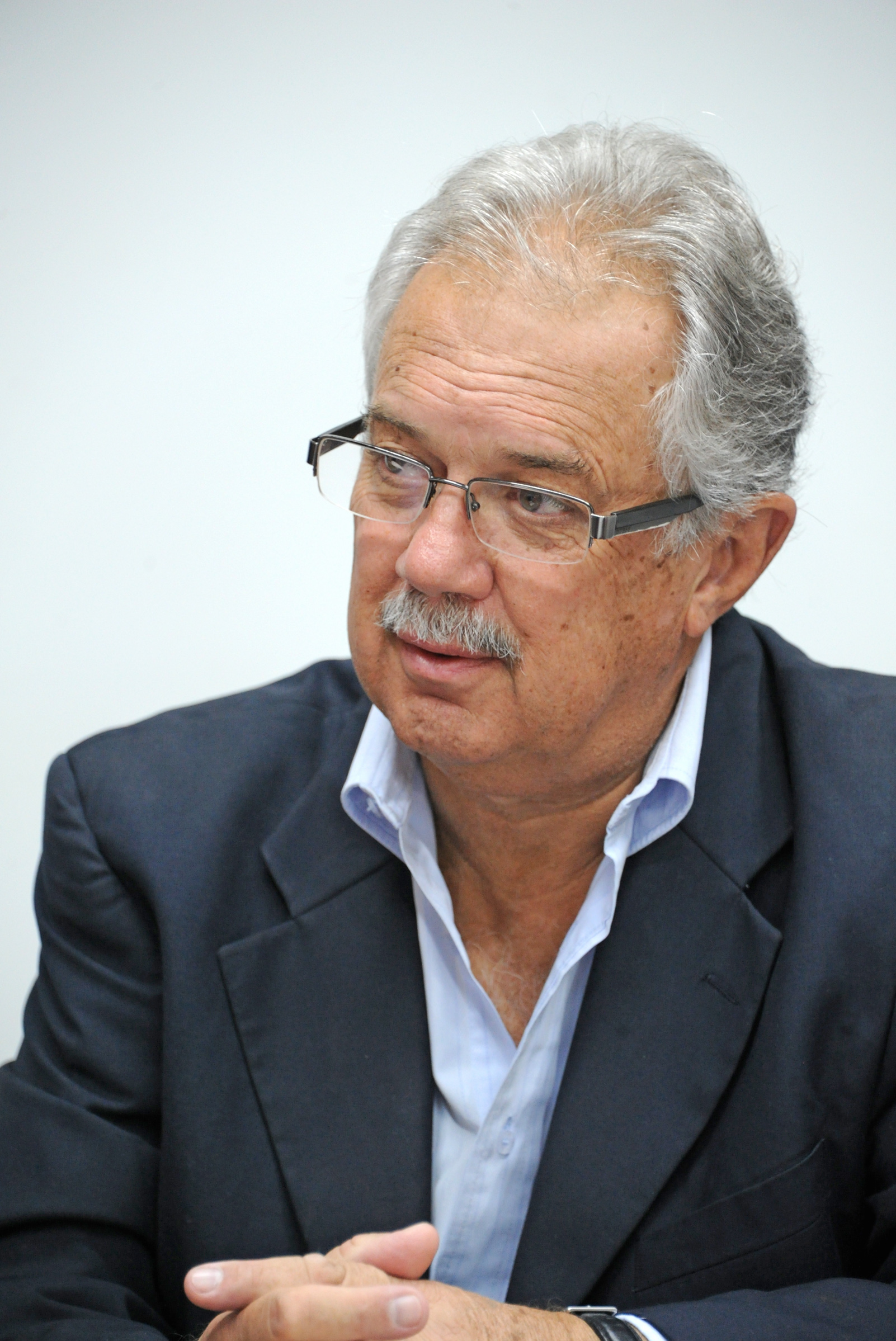 Ministro de Defensa, Jorge Menéndez, durante las reuniones mantenidas en Canelones
