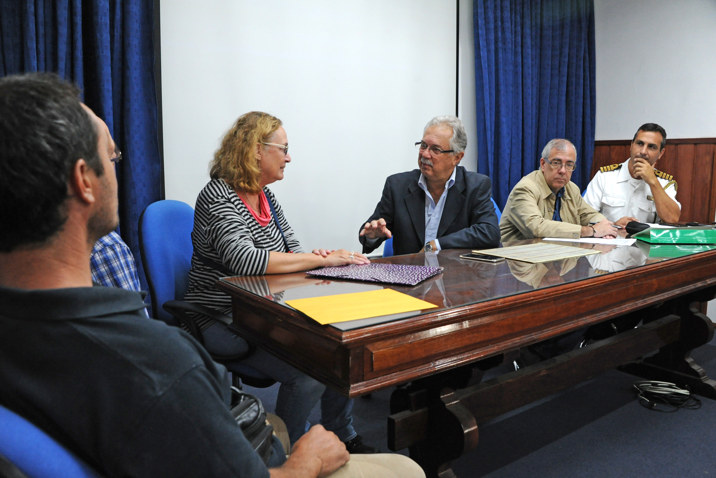 Ministro de Defensa, Jorge Menéndez, durante las reuniones mantenidas en Canelones