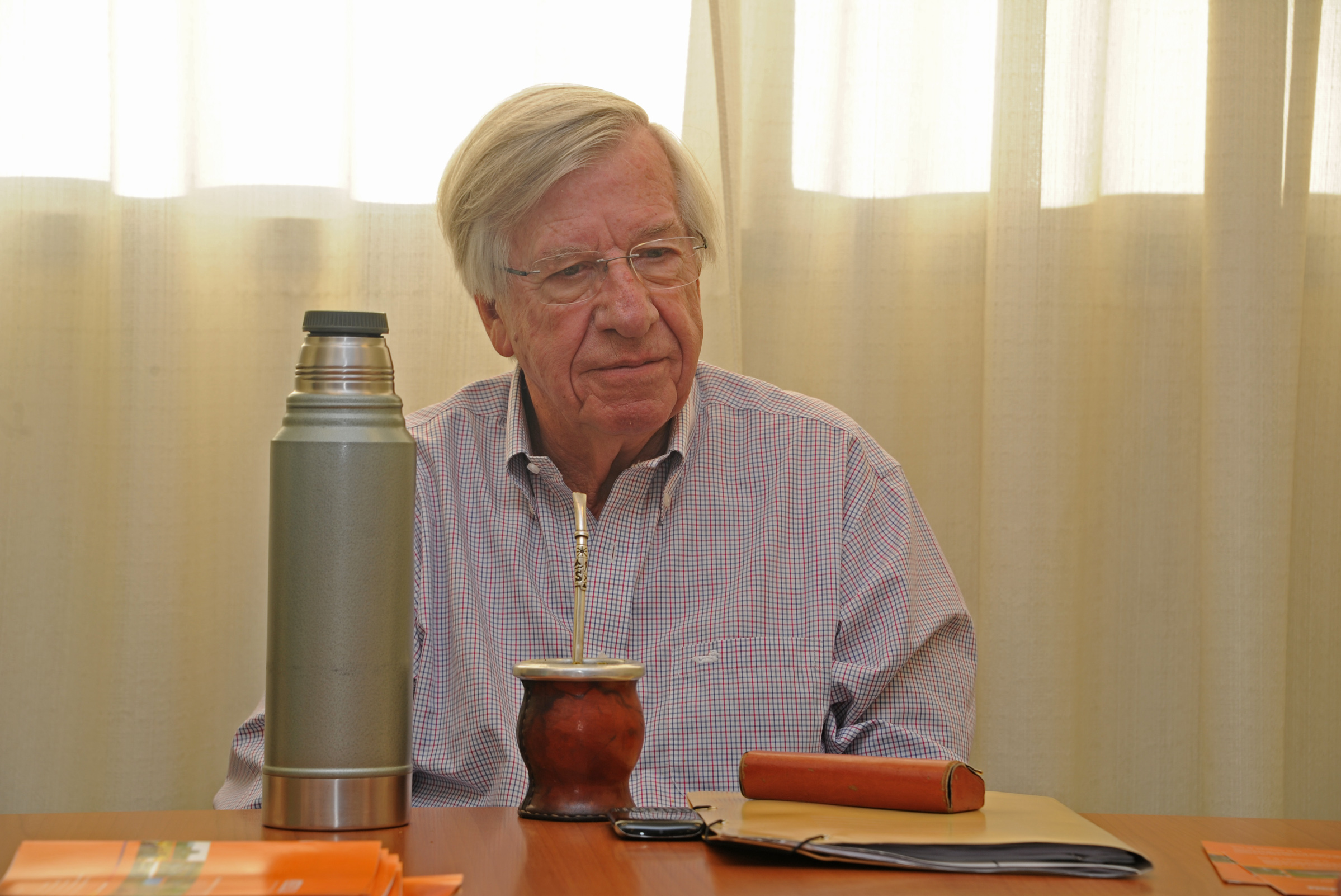 Ministro Danilo Astori durante algunas de las reuniones en Canelones