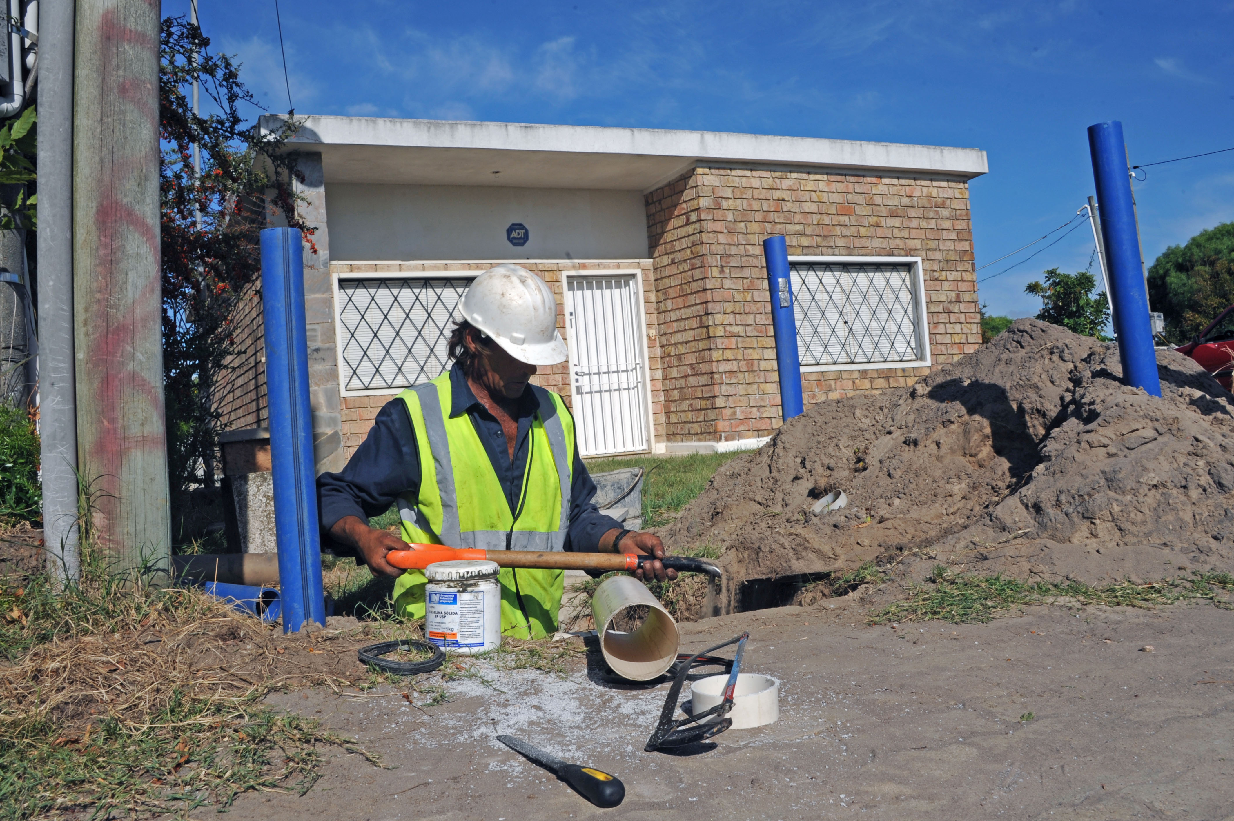 Obras de saneamiento en Costa de Oro