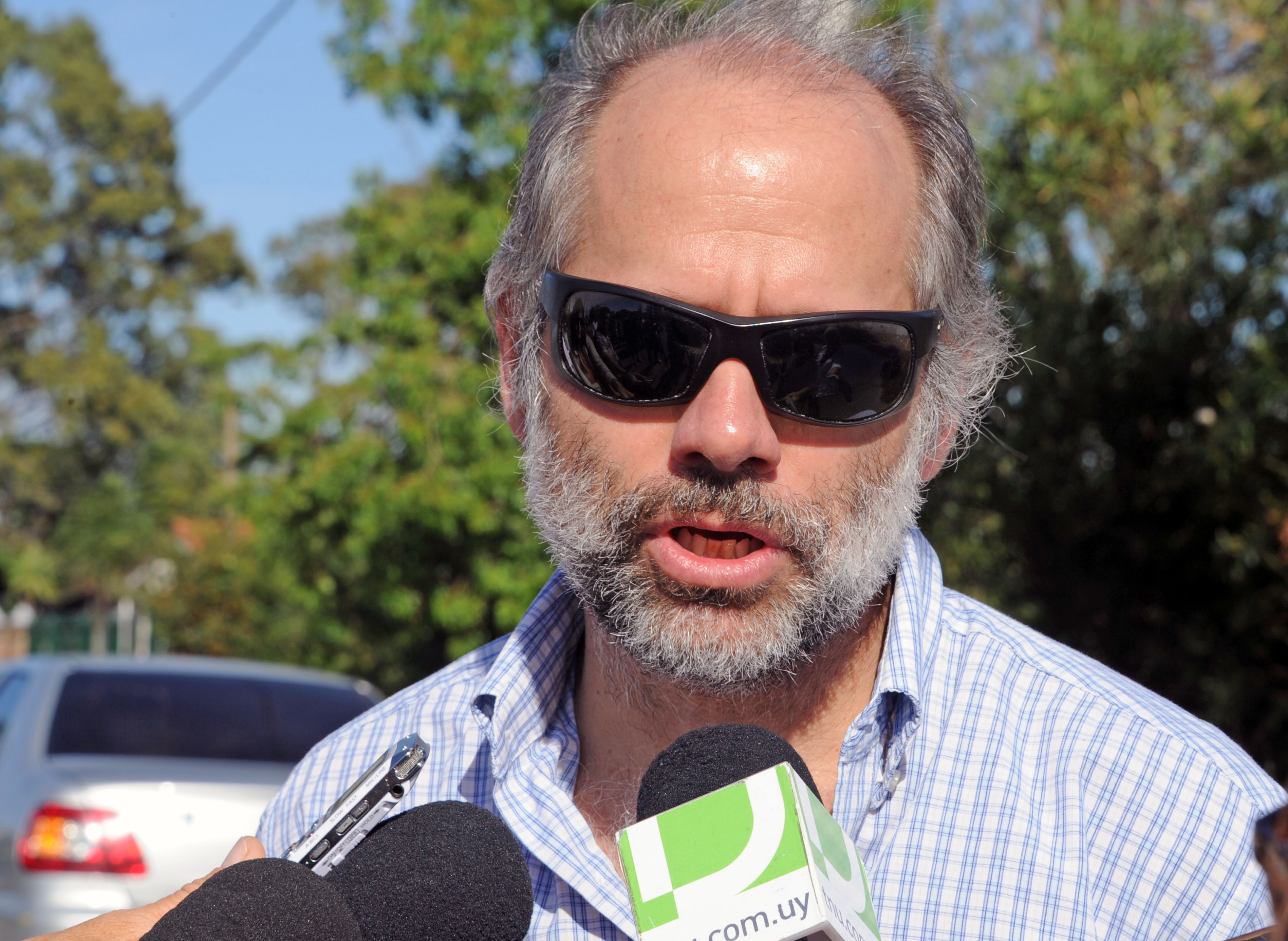Presidente de OSE, Milton Machado dialoga con la prensa