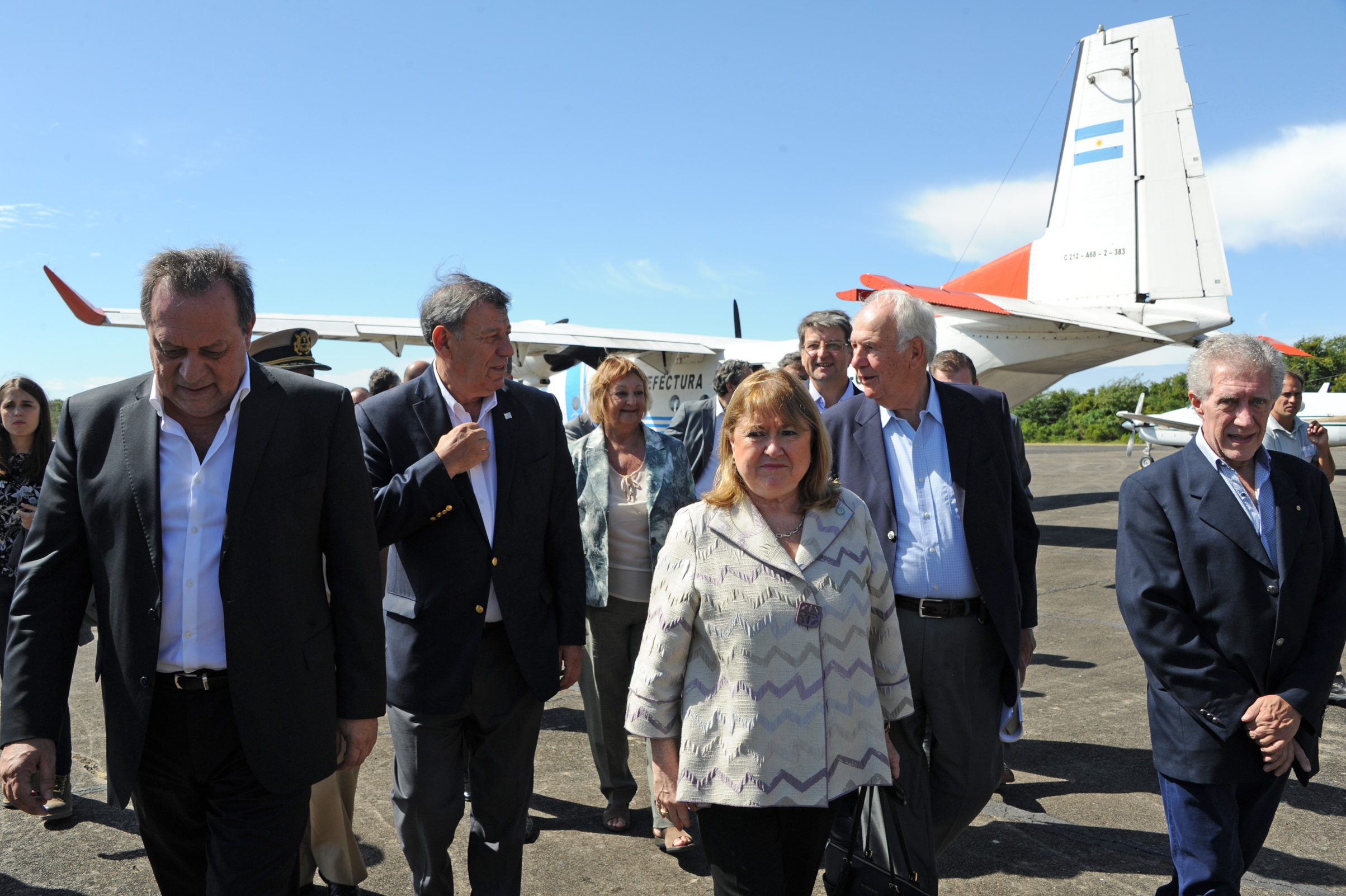 Llegada de los ministros y autoridades