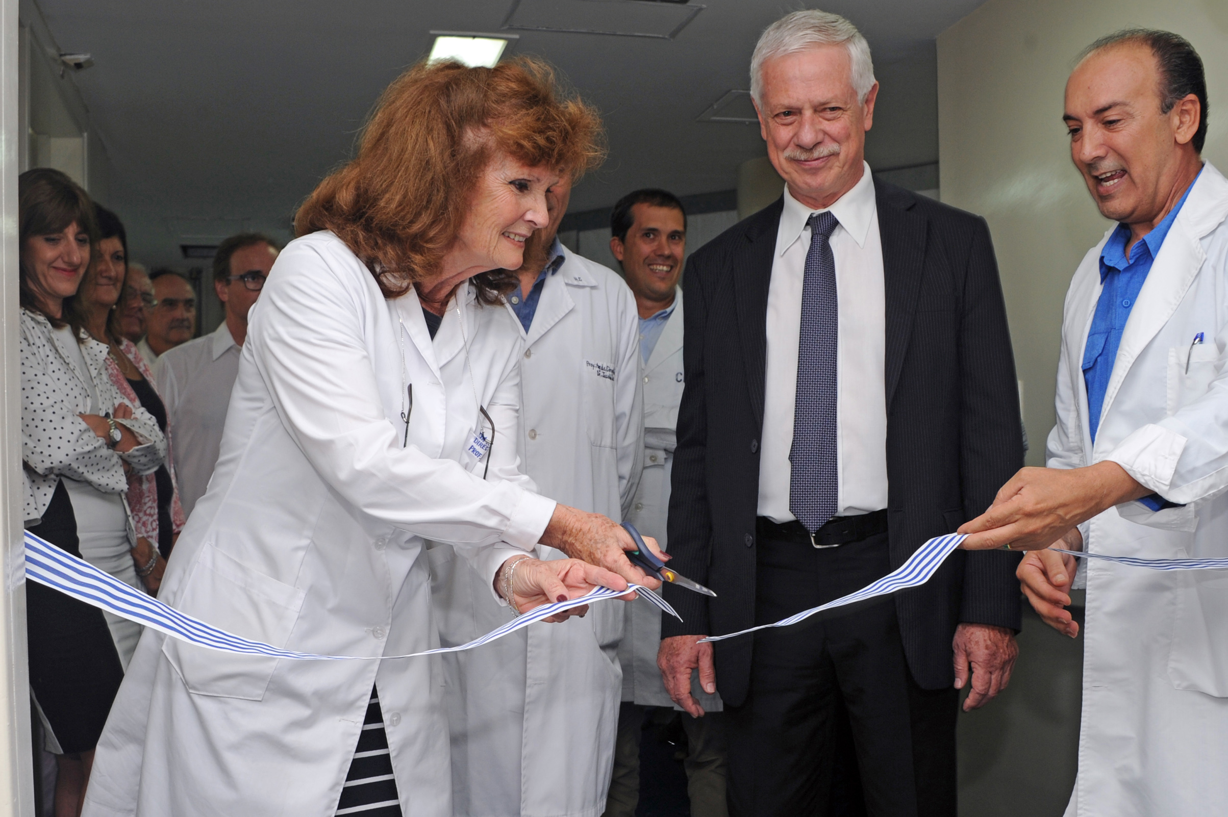 Basso durante visita al IMAE cardiológico del Hospital de Clínicas