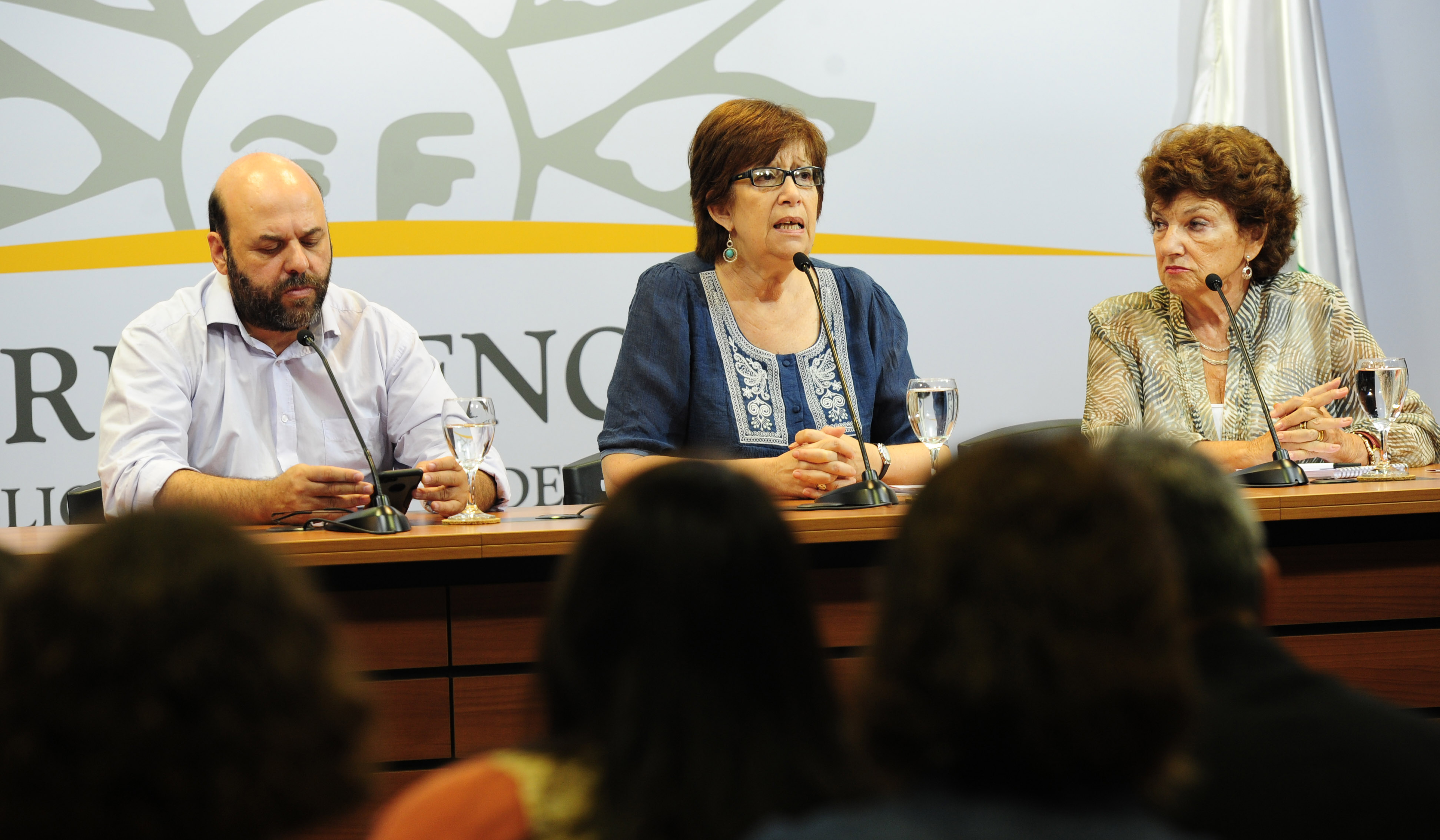 Ministra de Desarrollo Social, Marina Arismendi se dirige a los presentes