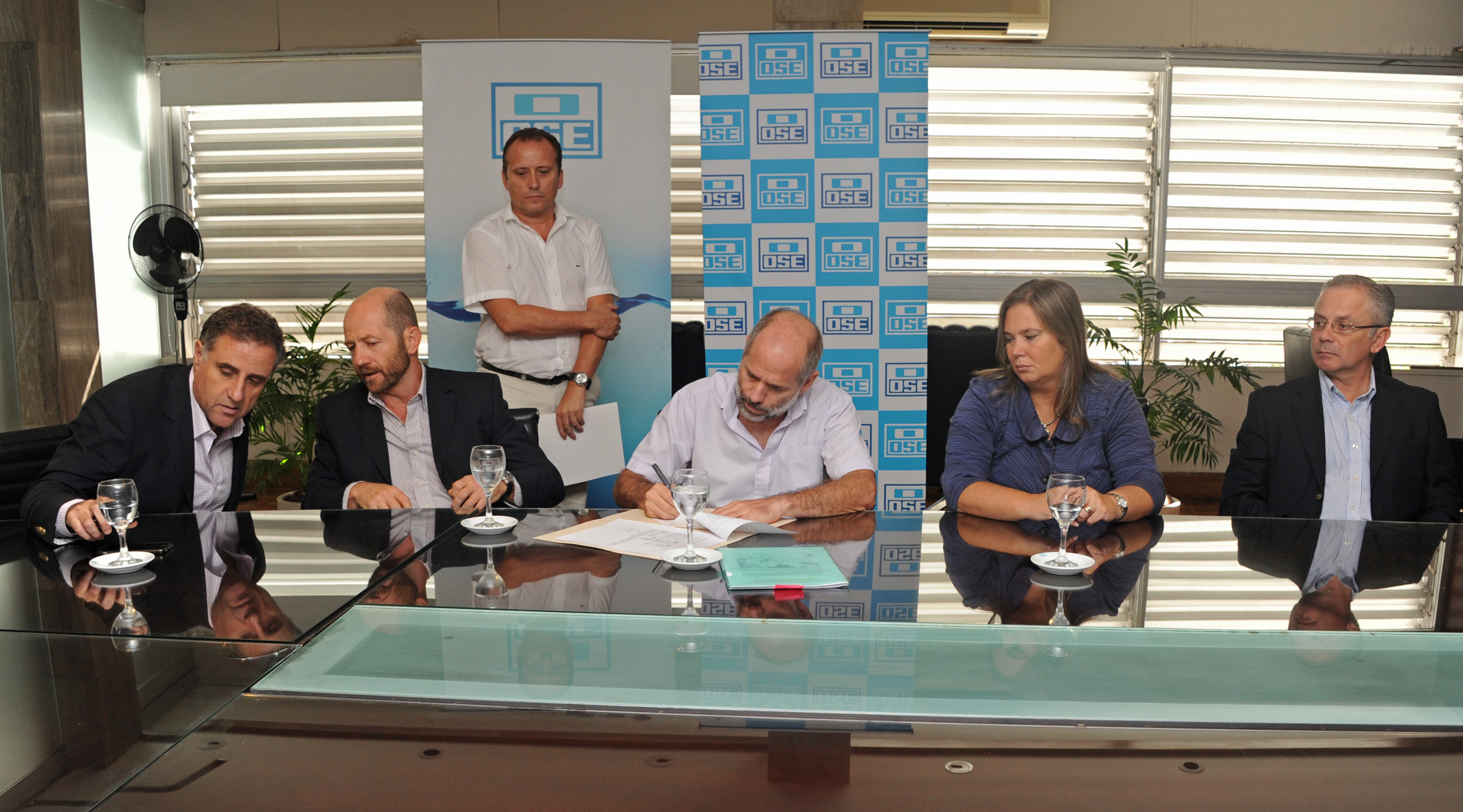 OSE suscribió un acuerdo con la empresa Teyma