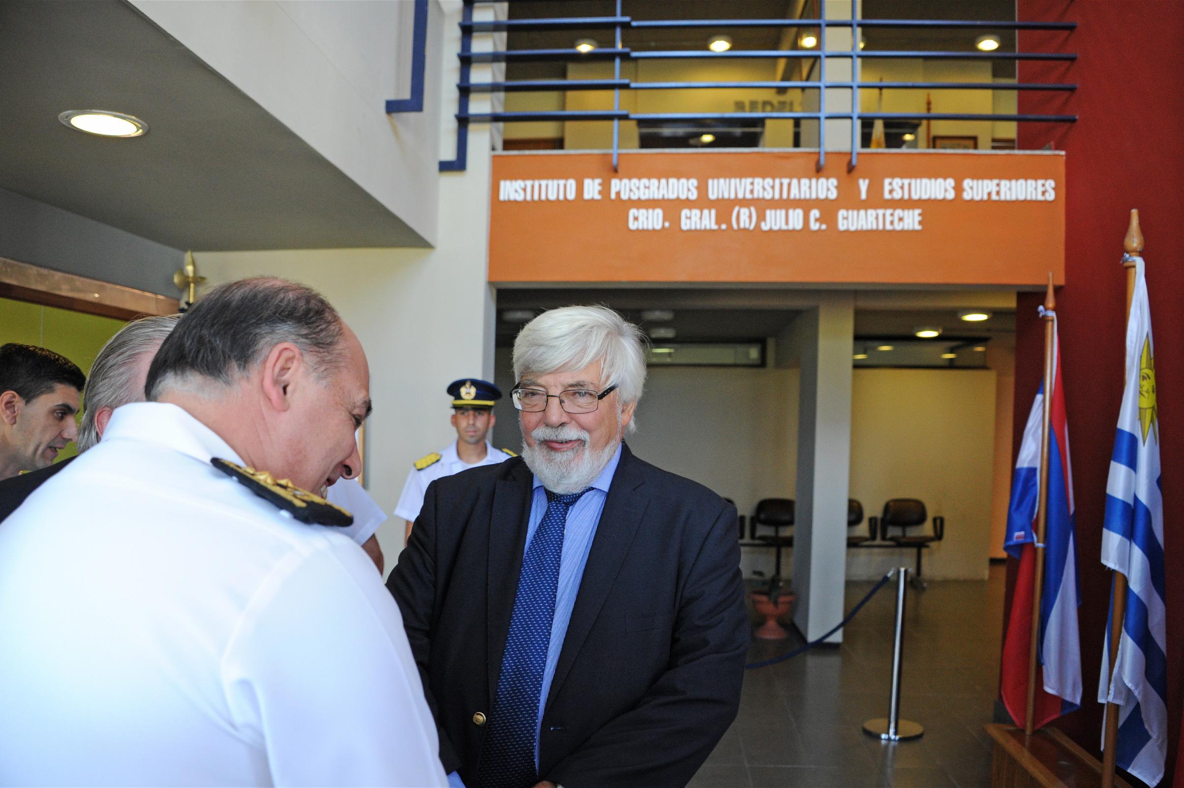 Ministro Eduardo Bonomi al finalizar la actividad