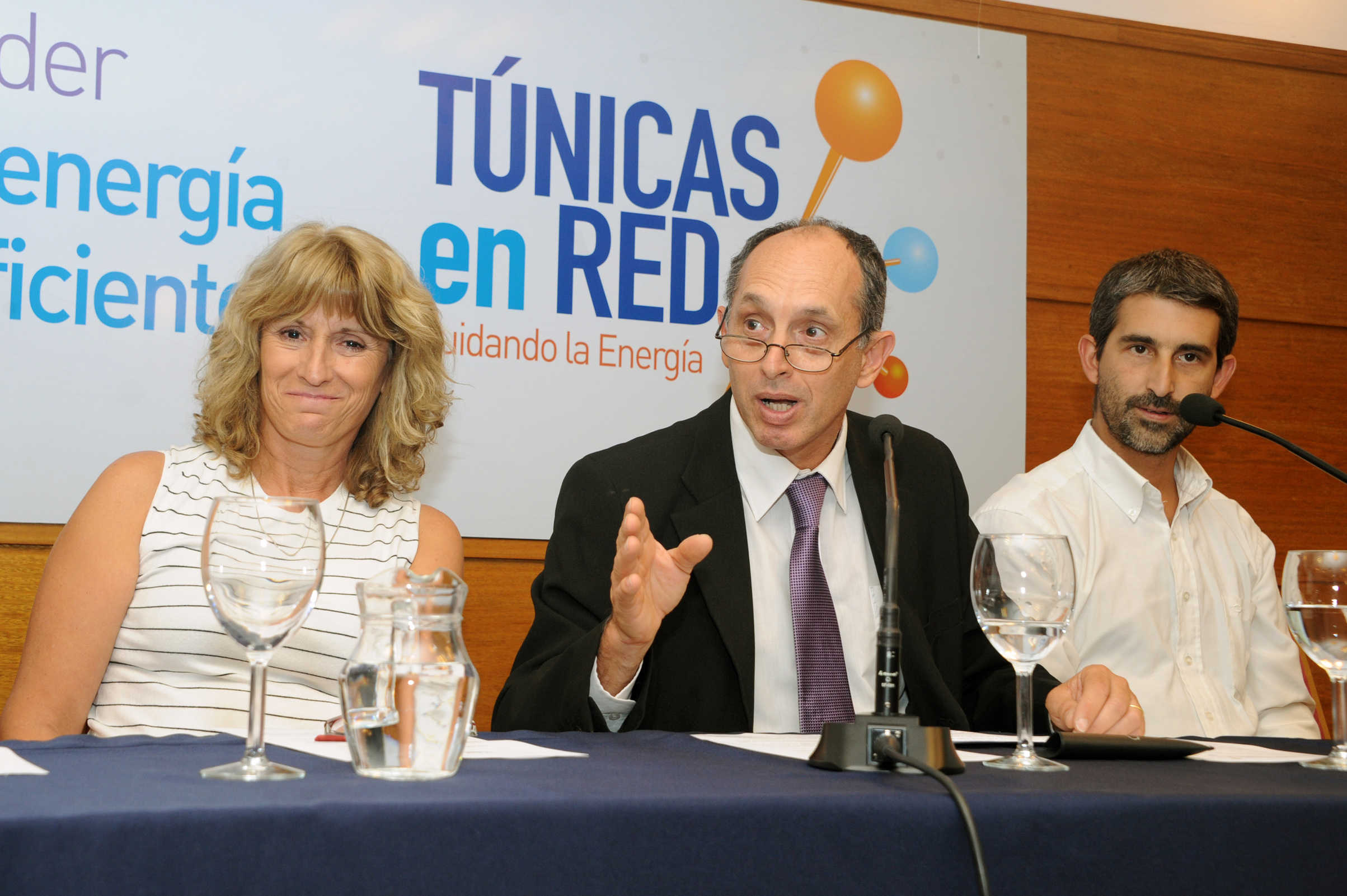 Presidente de UTE, Gonzalo Casaravilla, haciendo uso de la palabra