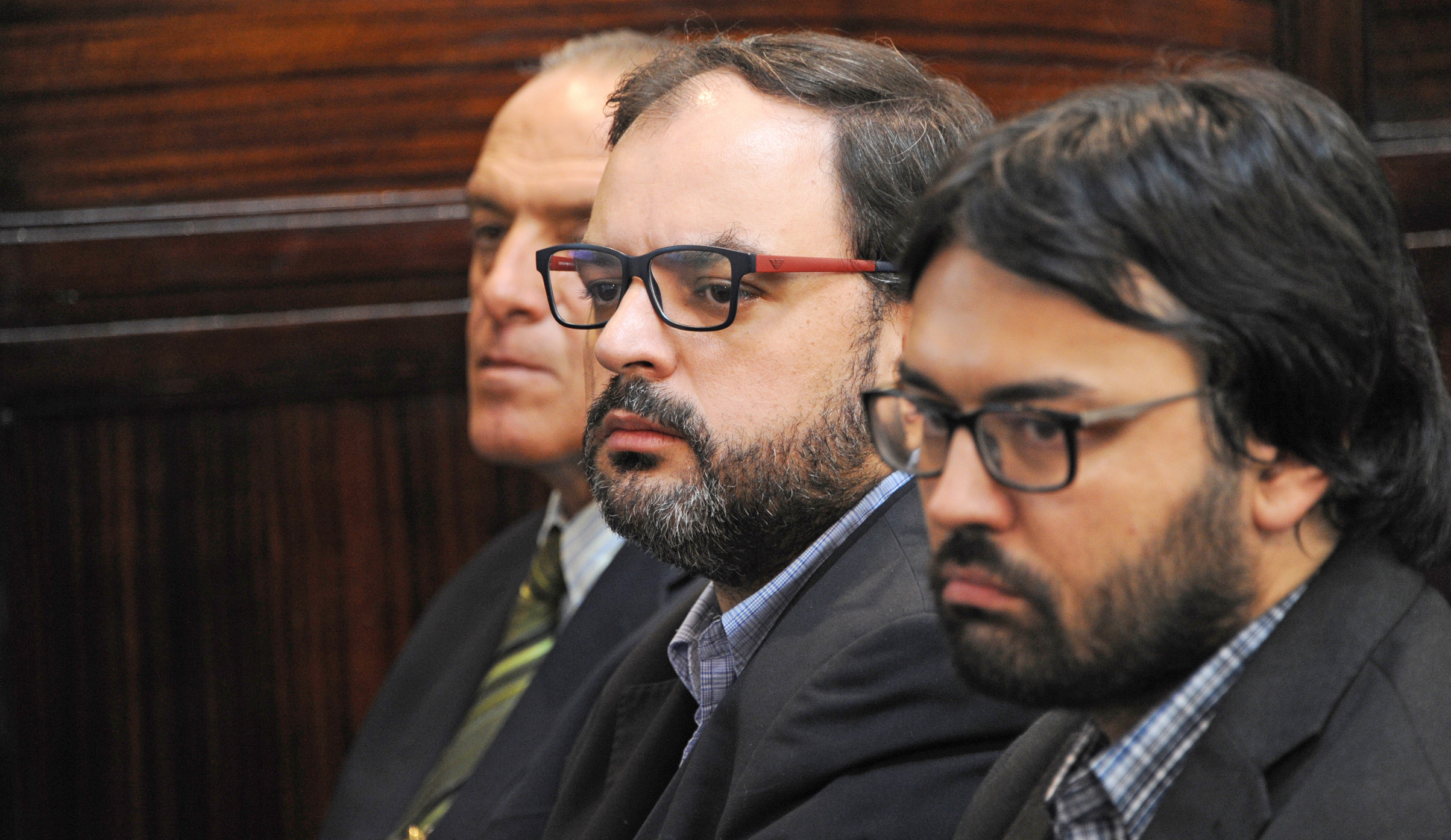 Autoridades asistentes a la firma de acuerdo