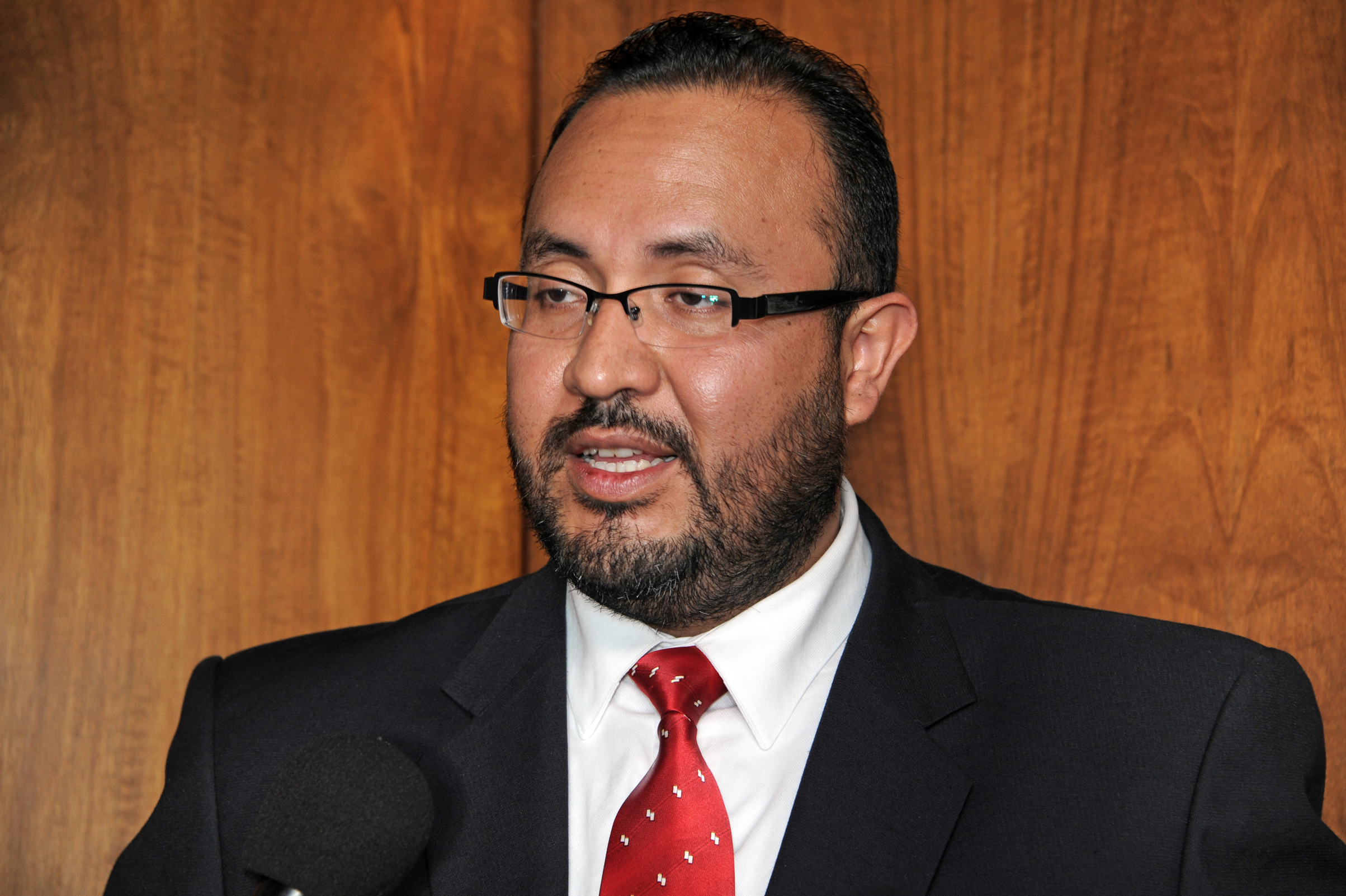 Ministro de Obras Públicas, Servicios y Vivienda de Bolivia, Milton Claros