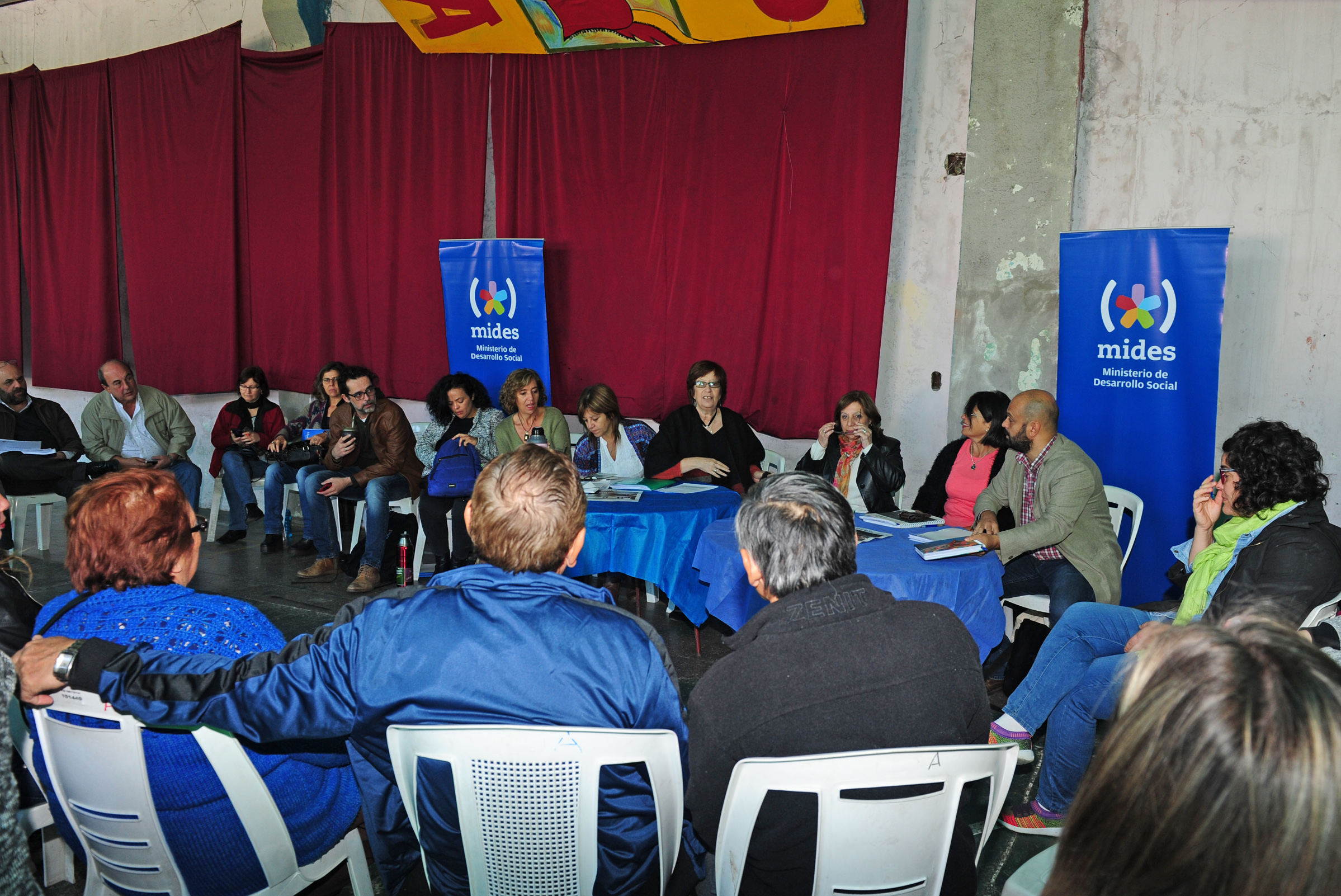 Ministra Arismendi y autoridades del Mides recibieron a vecinos que habían solicitado audiencias