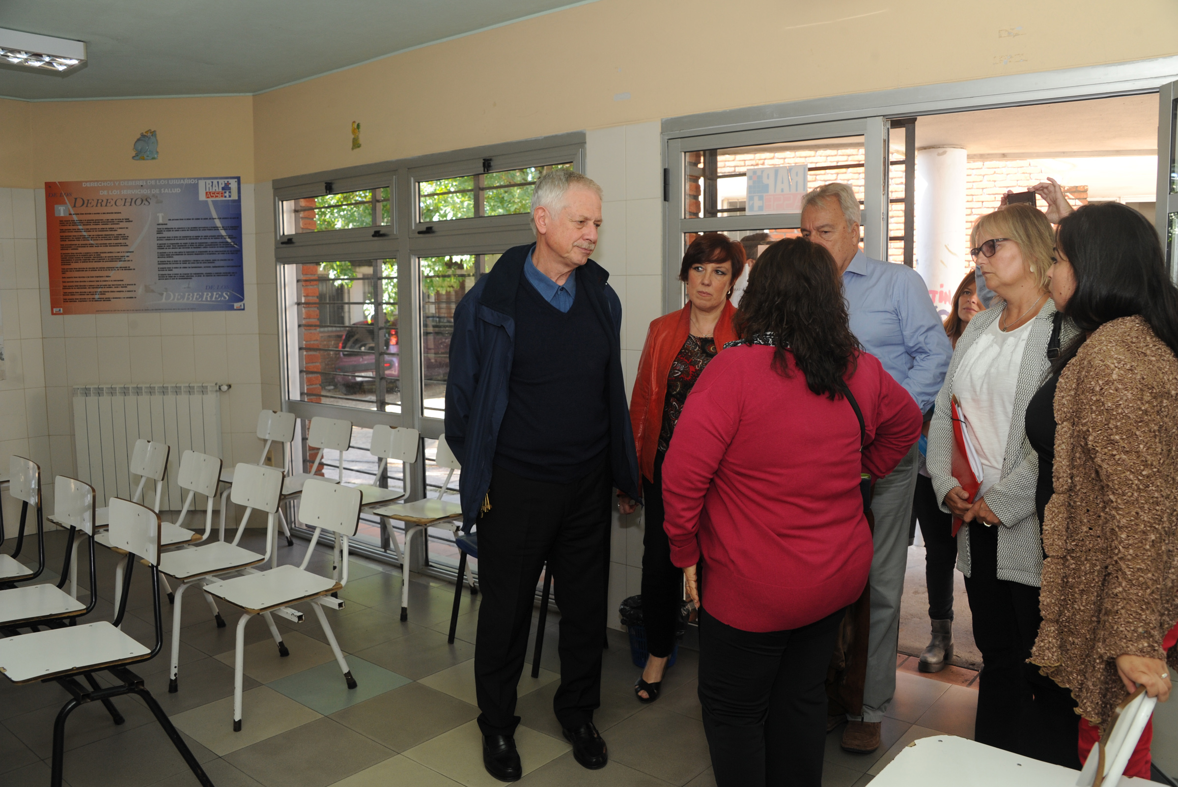Ministro de Salud, Jorge Basso, y la presidenta de ASSE, Susana Muniz, recorrieron el Centro de Salud del Cerro