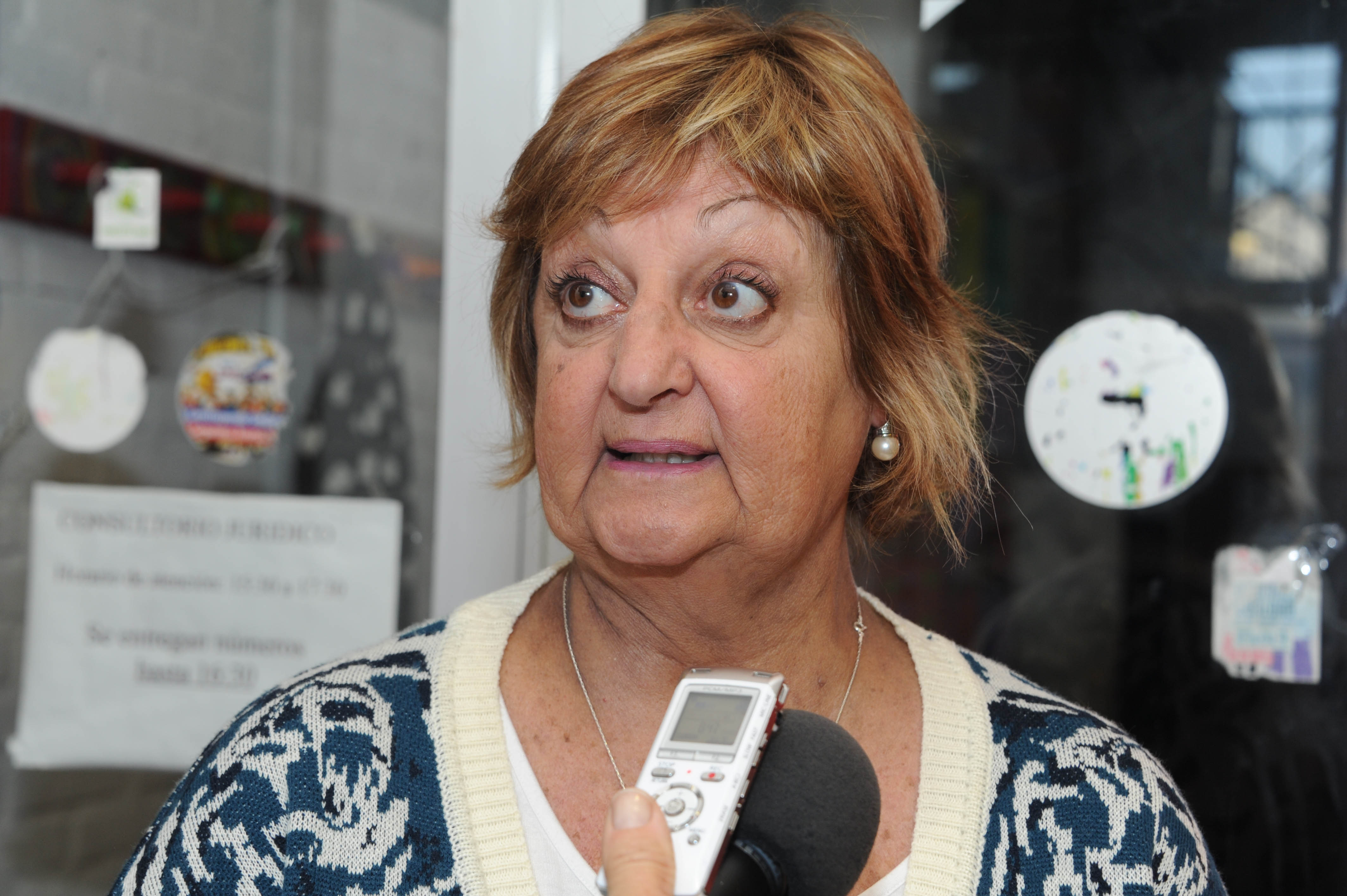 La ministra de Turismo, Liliam Kechichian, dialoga con la Secretaría de Comunicación