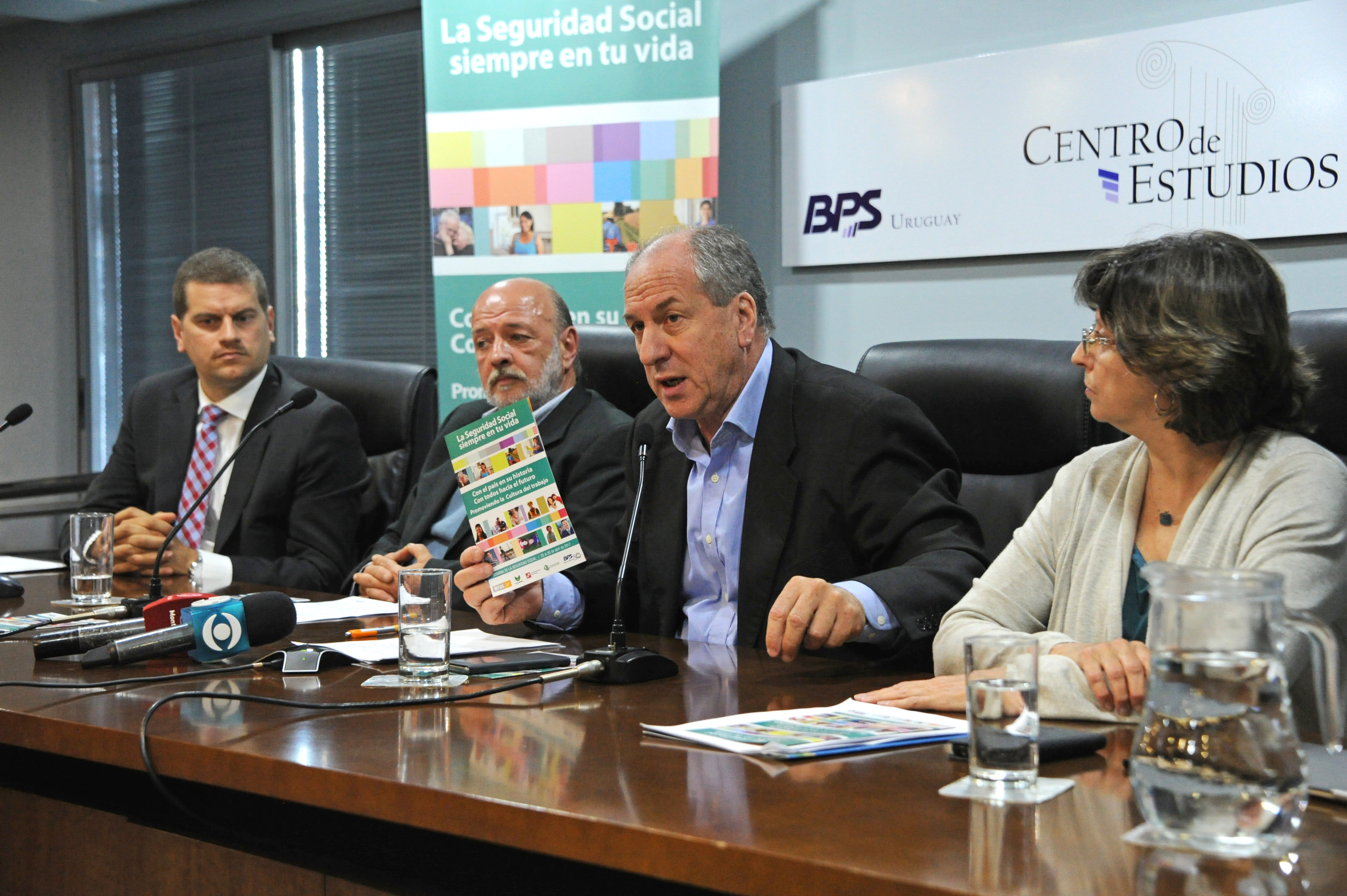 Ministro Ernesto Murro, en lanzamiento de la Semana de la Seguridad Social