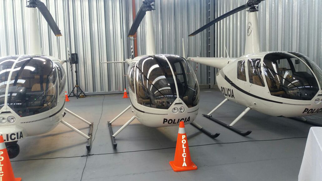 Hangar de la Unidad Aérea de Policía Nacional en aeropuerto de Carrasco