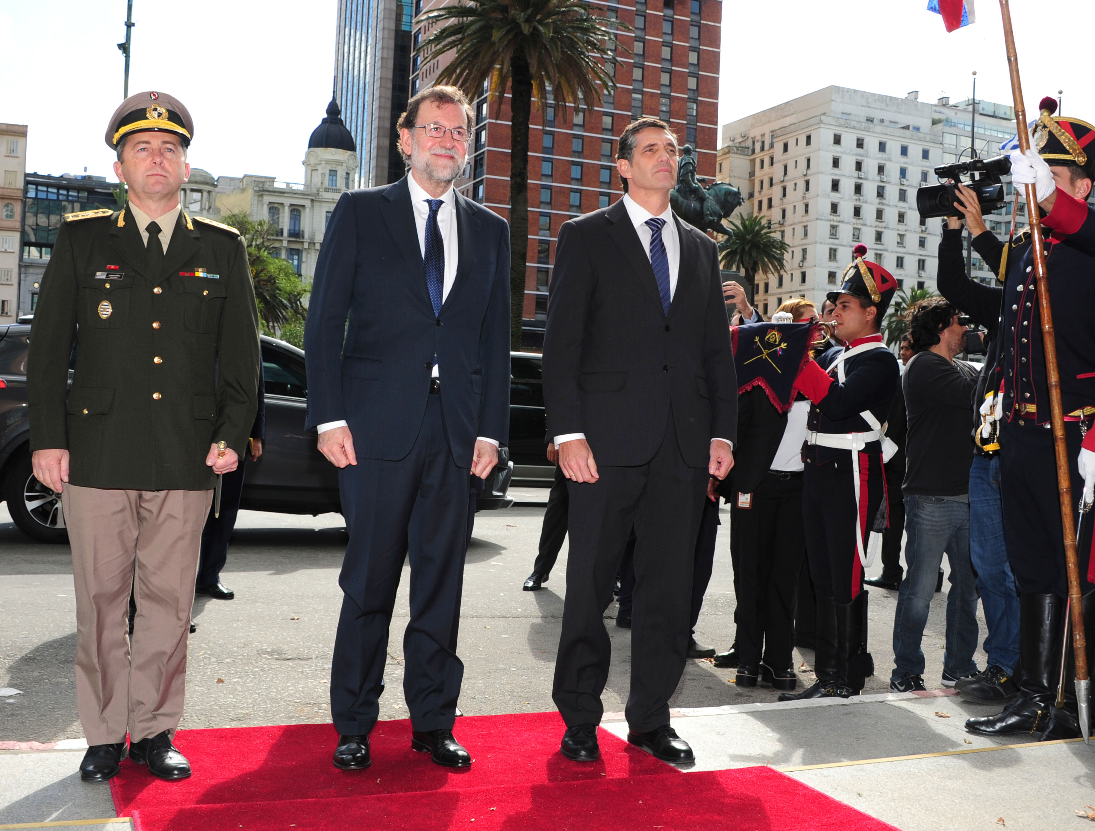 El presidente Tabaré Vázquez recibió al jefe del Gobierno español, Mariano Rajoy