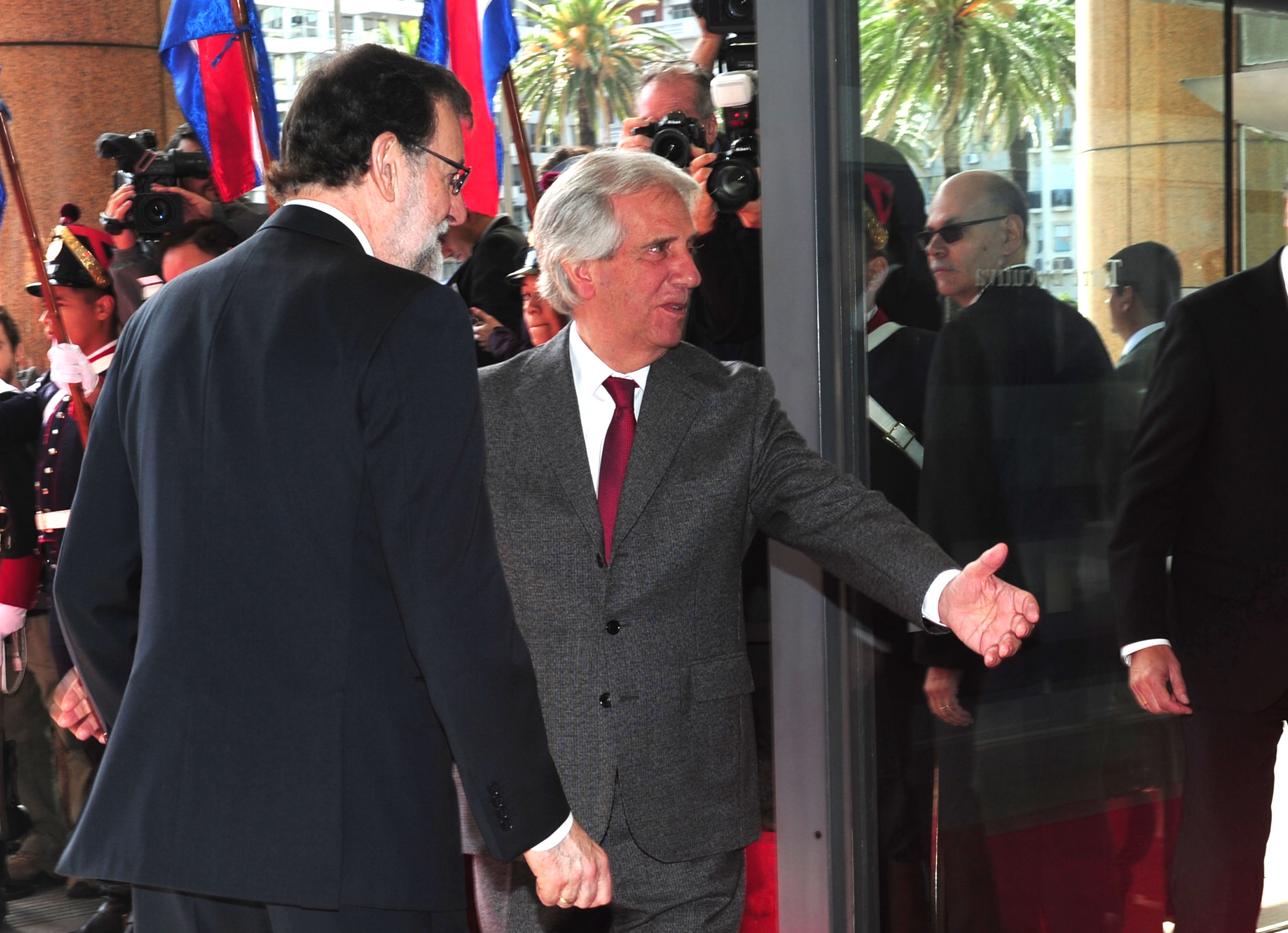 El presidente Tabaré Vázquez recibió al jefe del Gobierno español, Mariano Rajoy