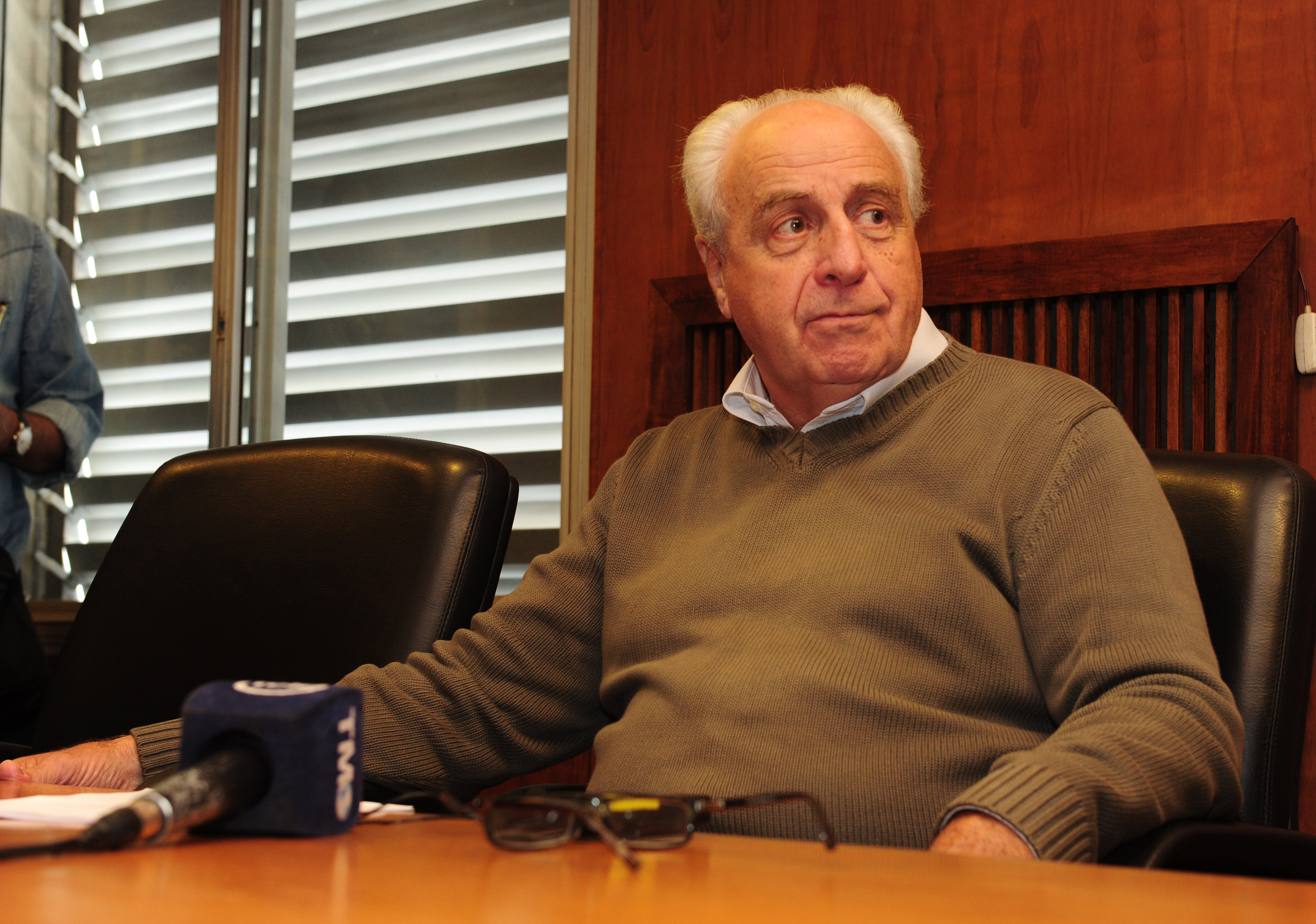 Ministro de Transporte y Obras Públicas, Víctor Rossi