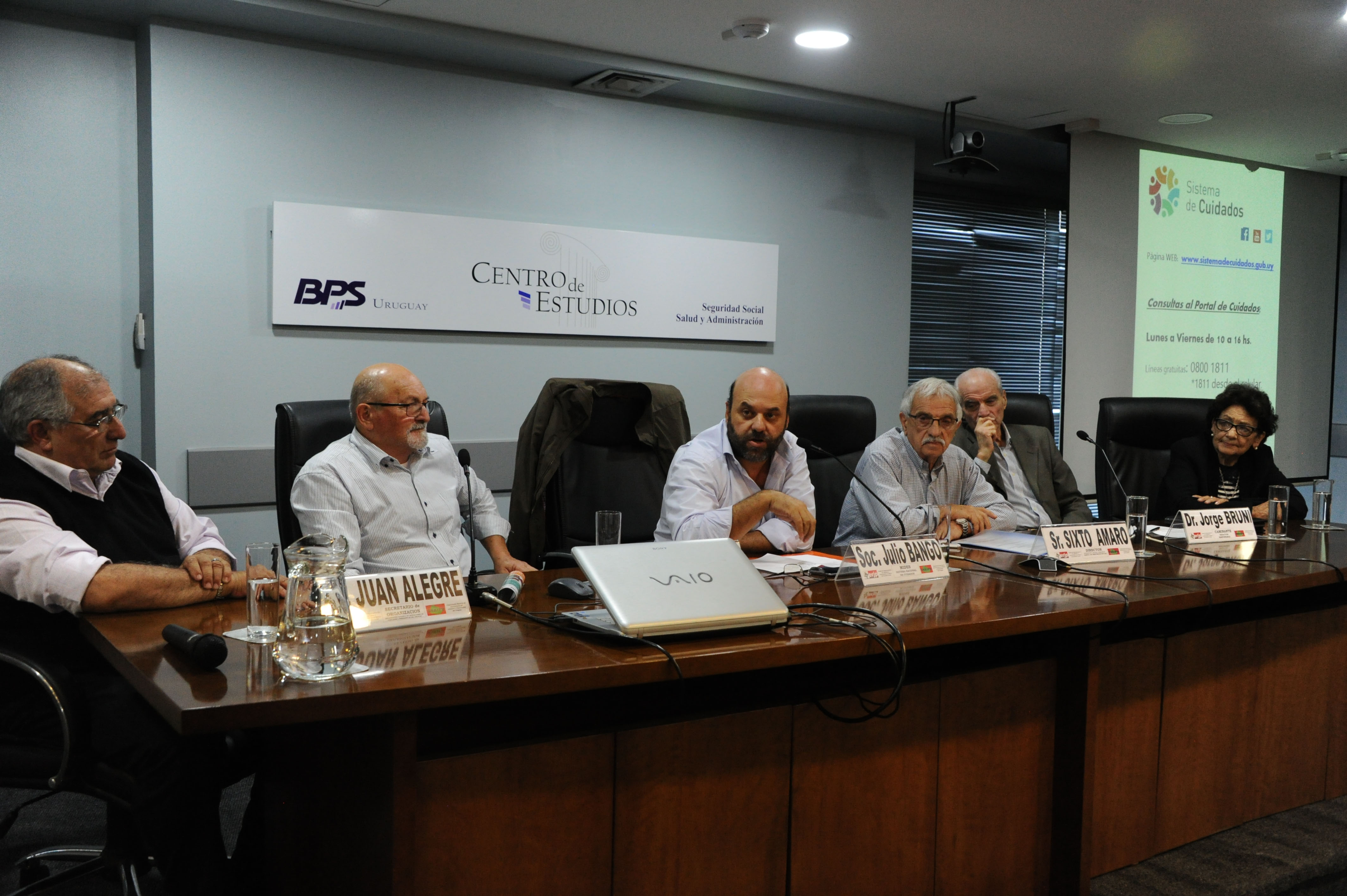 Secretario nacional de Cuidados, Julio Bango, encabeza la presentación