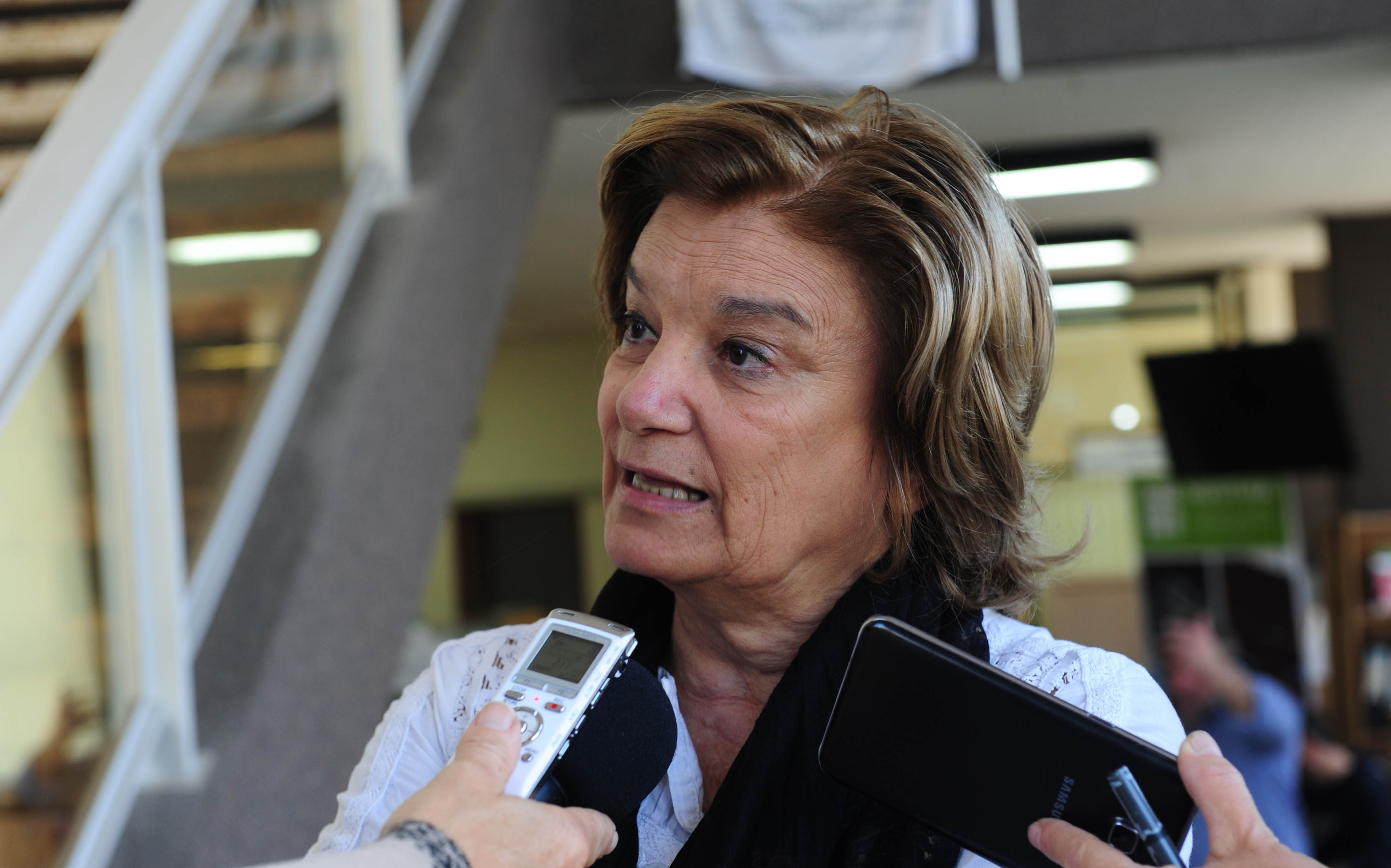 Ministra Eneida de León dialoga con la Secretaría de Comunicación