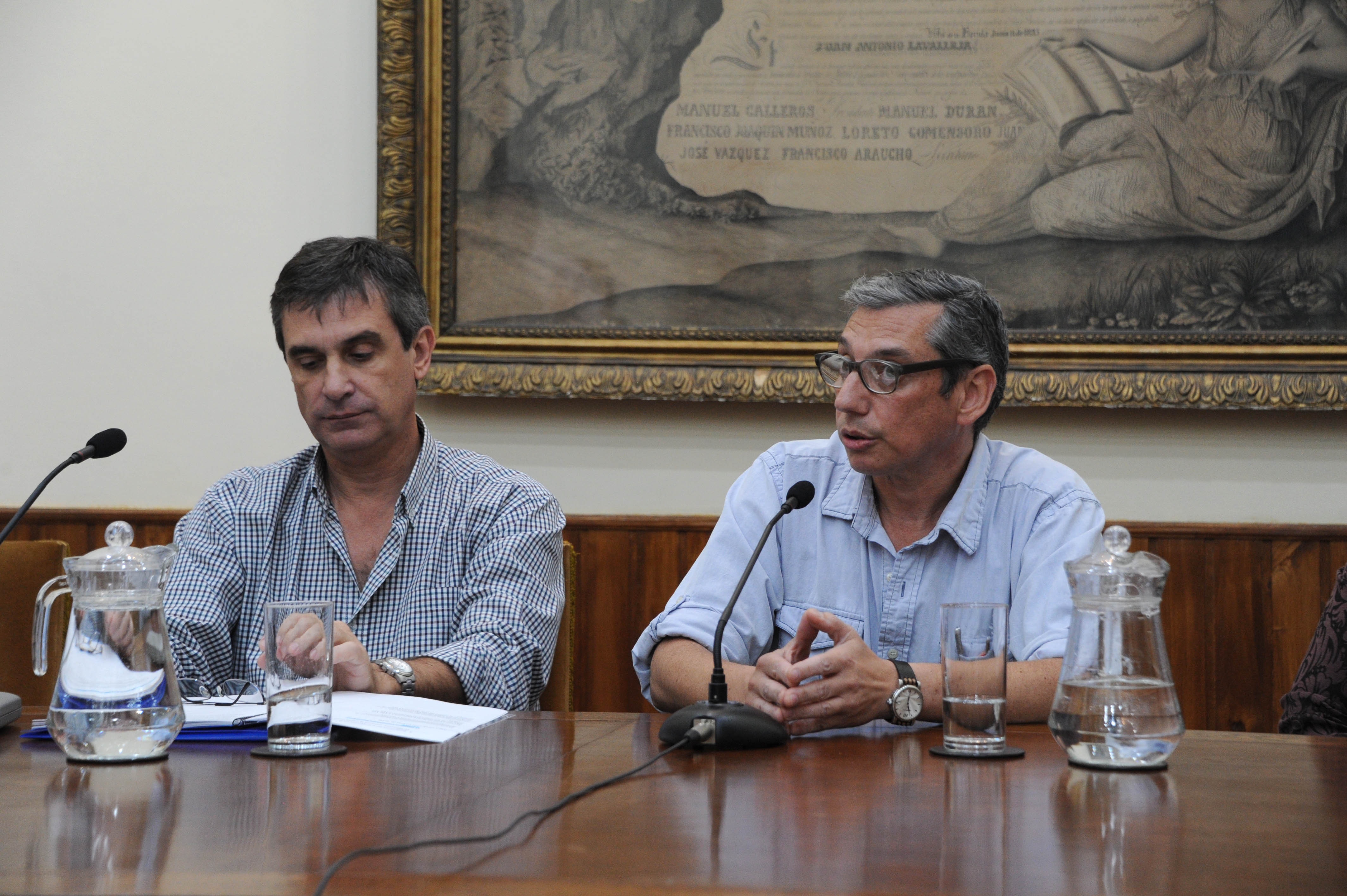 Director de OPP, Álvaro García, y el Intendente de Florida, Carlos Enciso, en conferencia de prensa