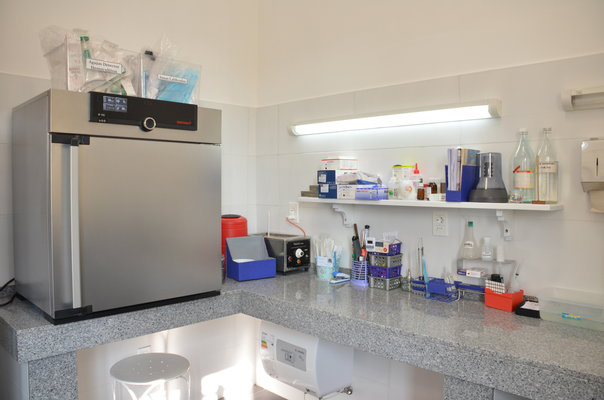 Laboratorio de análisis clínicos del hospital de Flores