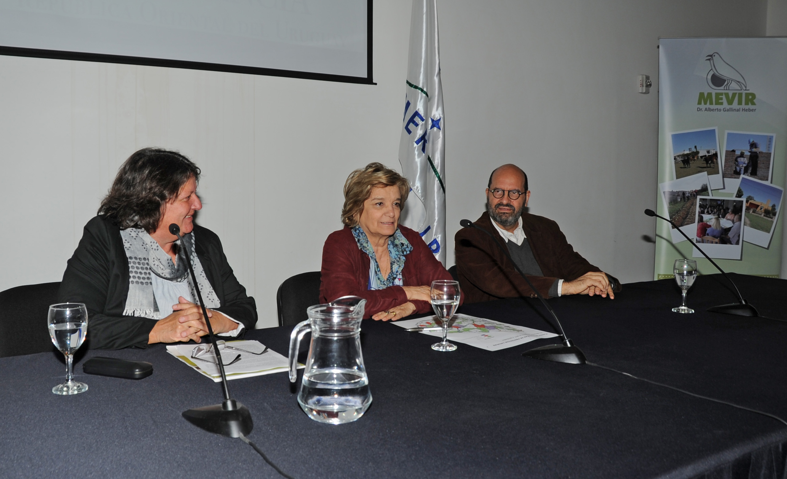 Ministra Eneida de León encabeza la celebración por el Día de la Vivienda Rural
