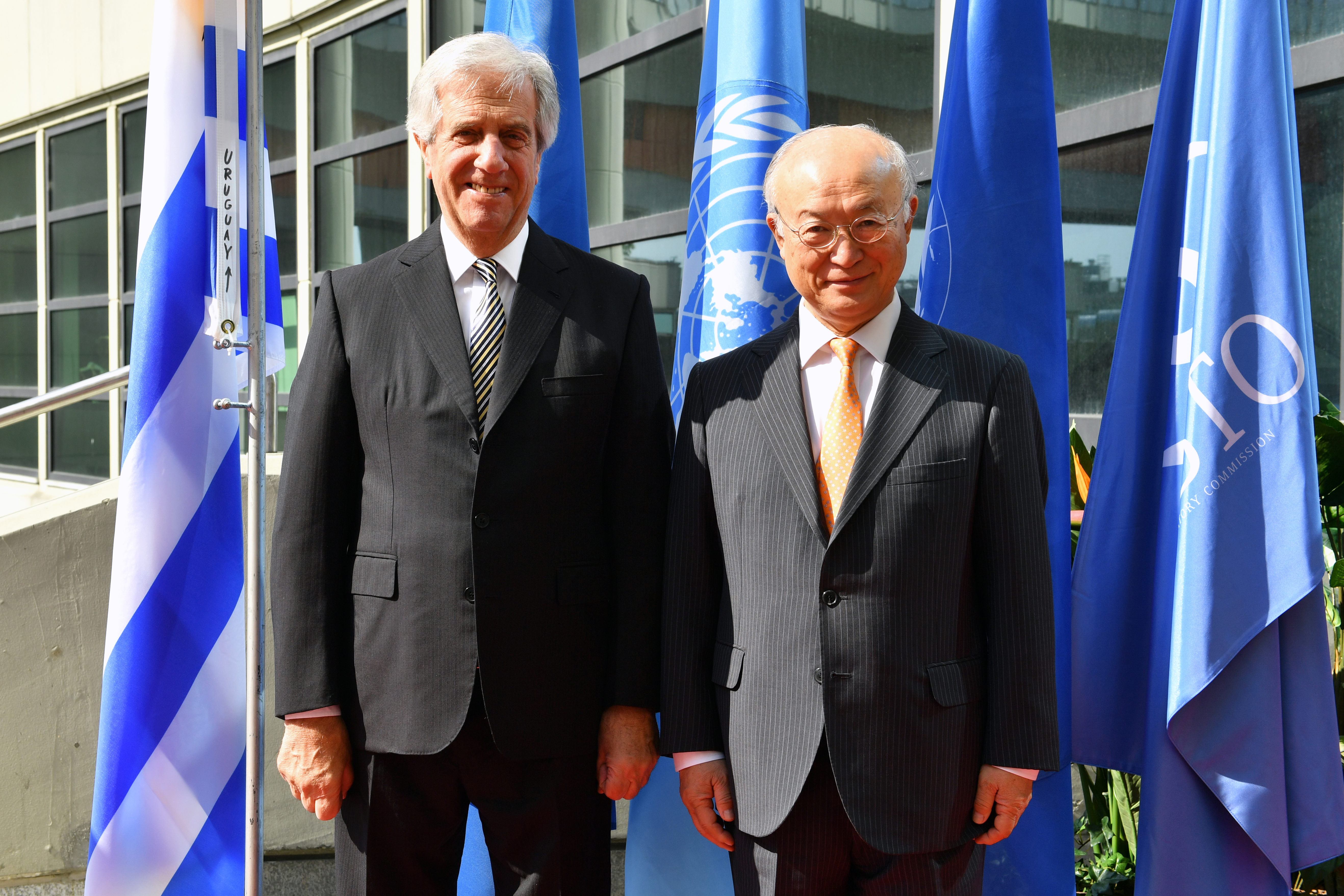 Presidente Tabaré Vázquez es recibido por el director general de la OIEA, Yukiya Amano
