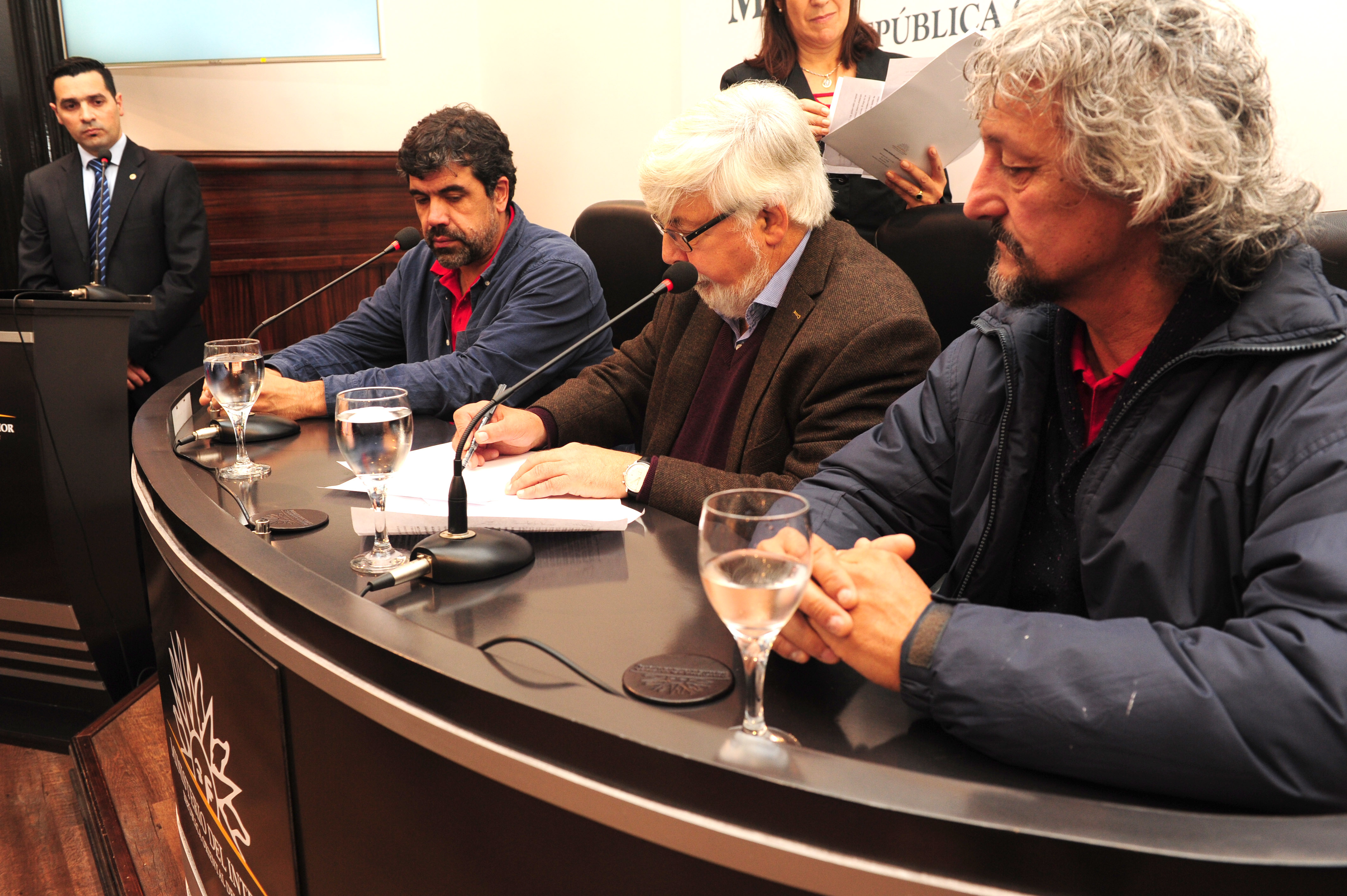 Firma de convenio entre el Ministerio del Interior y el sindicato de la construcción