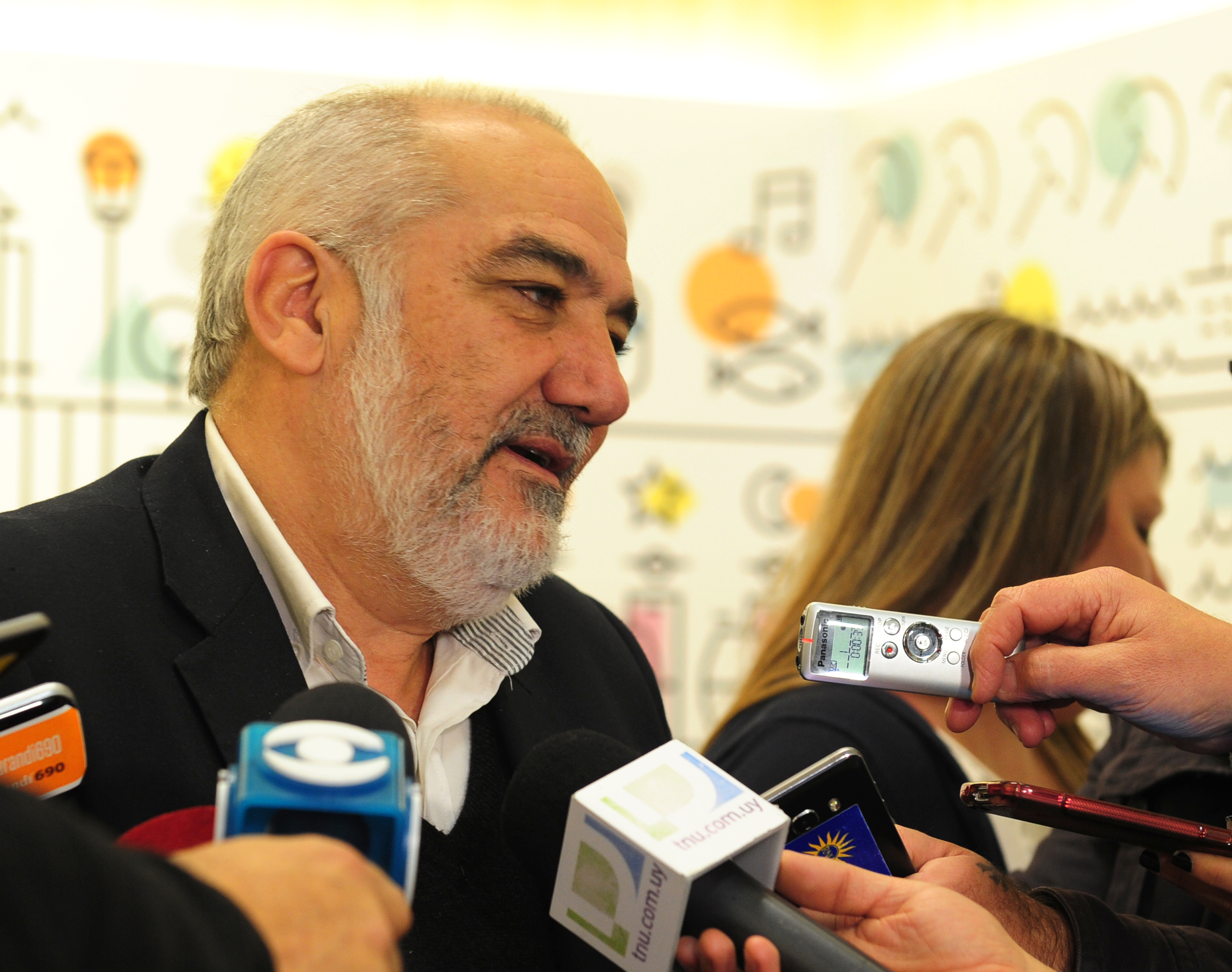 Presidente del CODICEN, Wilson Netto en declaraciones a la prensa