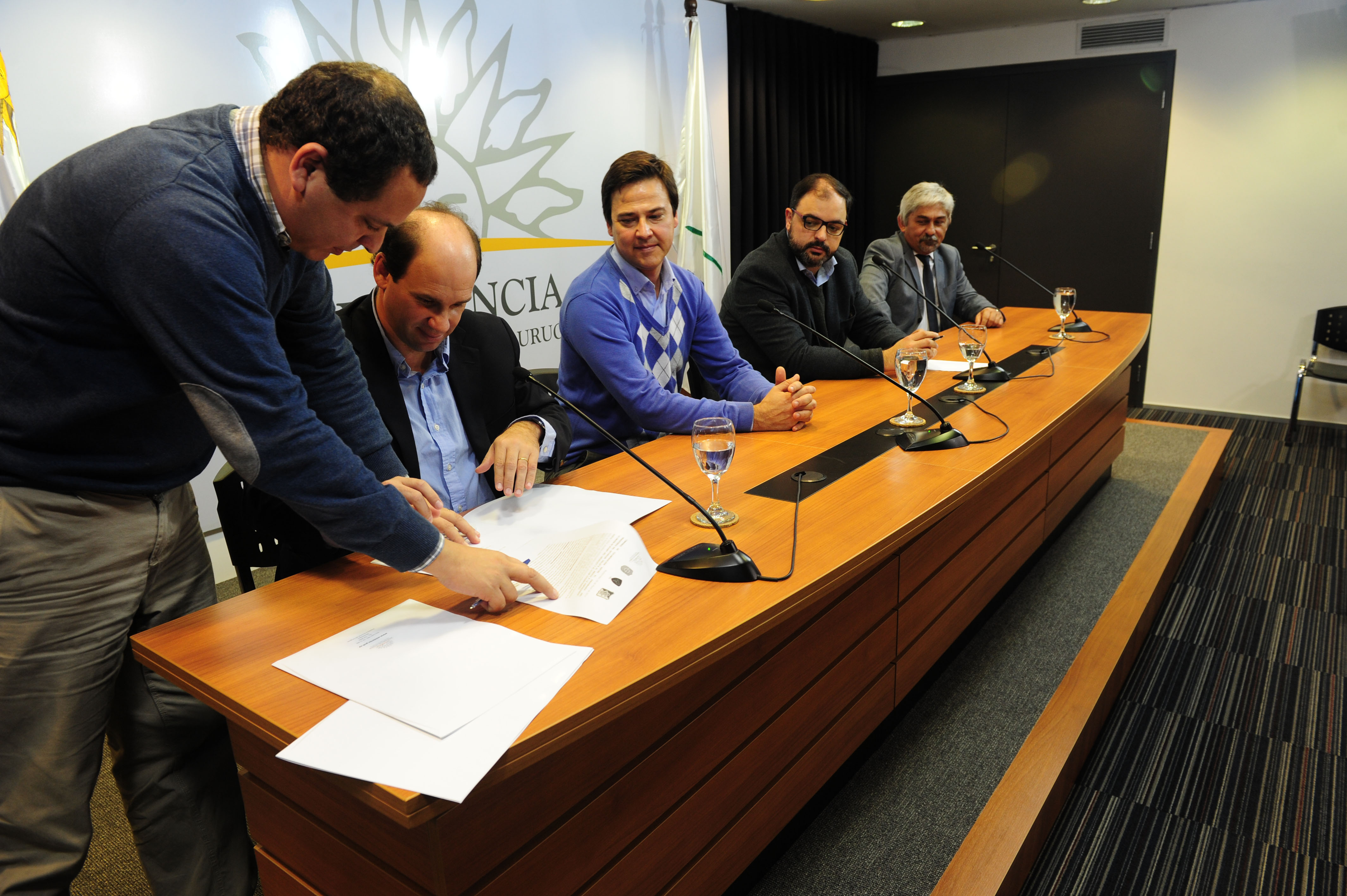 Convenio de Interior con Unión de Rugby de Uruguay y Champagnat por Pelota al Medio