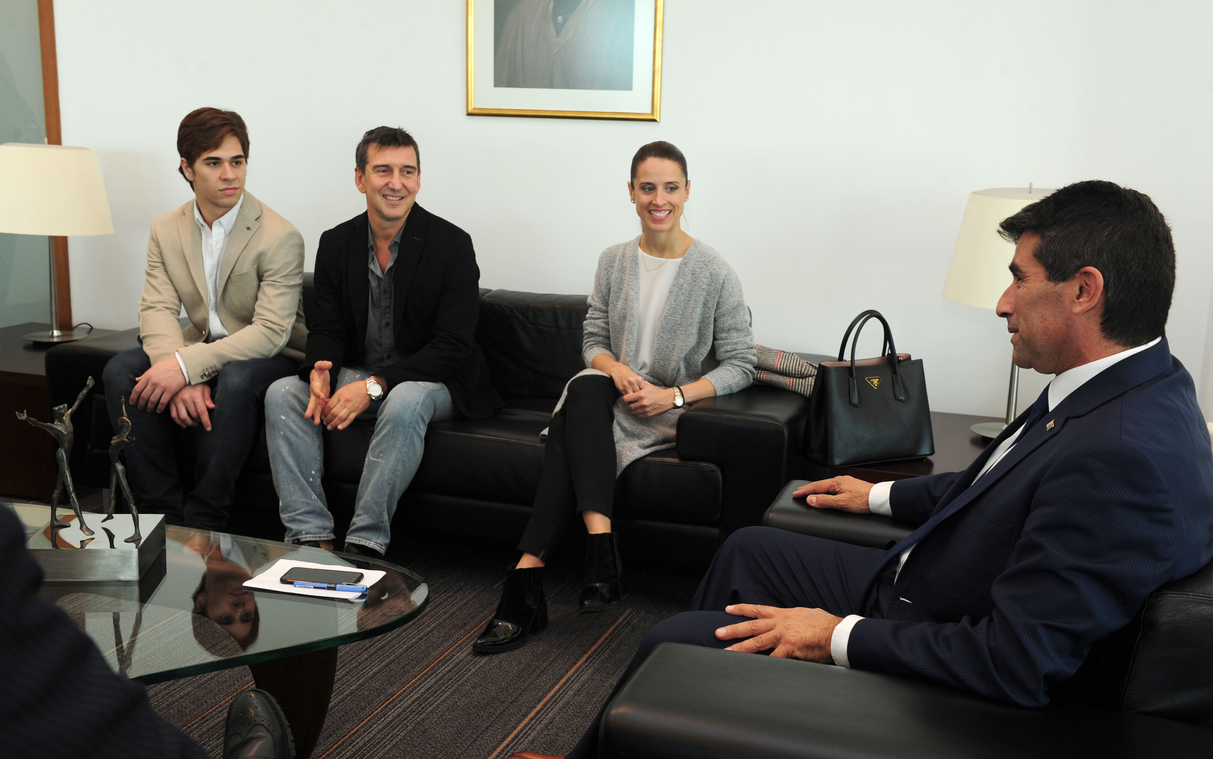 Raúl Sendic recibió a la recientemente premiada bailarina María Noel Riccetto