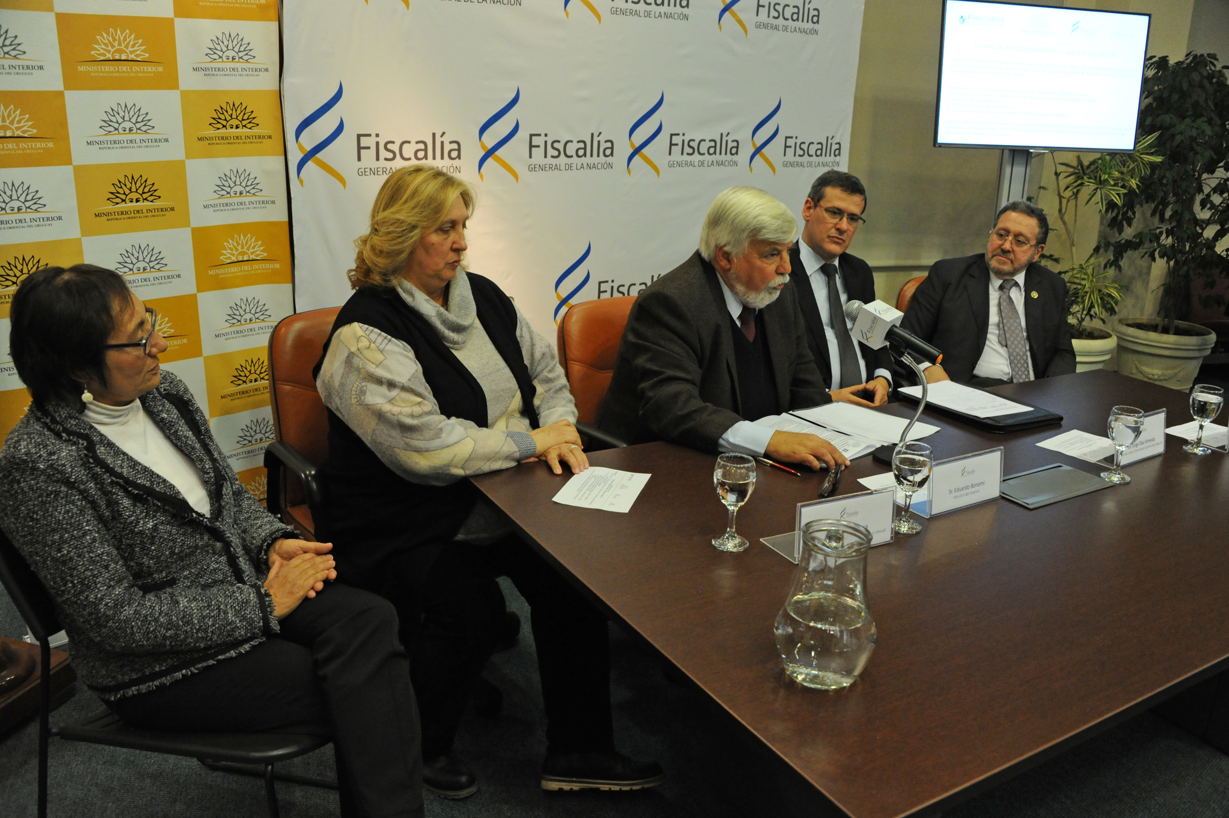 Ministerio del Interior, Suprema Corte de Justicia, Fiscalía de la Nación y Red uruguaya contra la violencia doméstica y sexual suscribieron acyuerdo