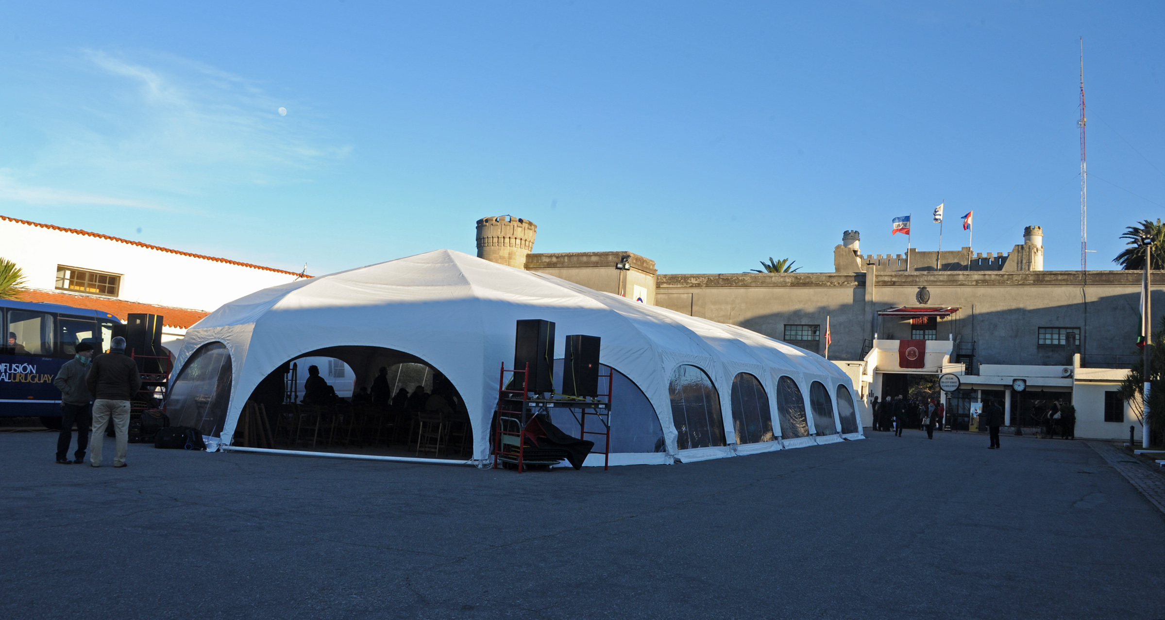 Instalaciones para la celebración del Consejo de Ministros abierto en el Cuartel de Blandengues de Artigas
