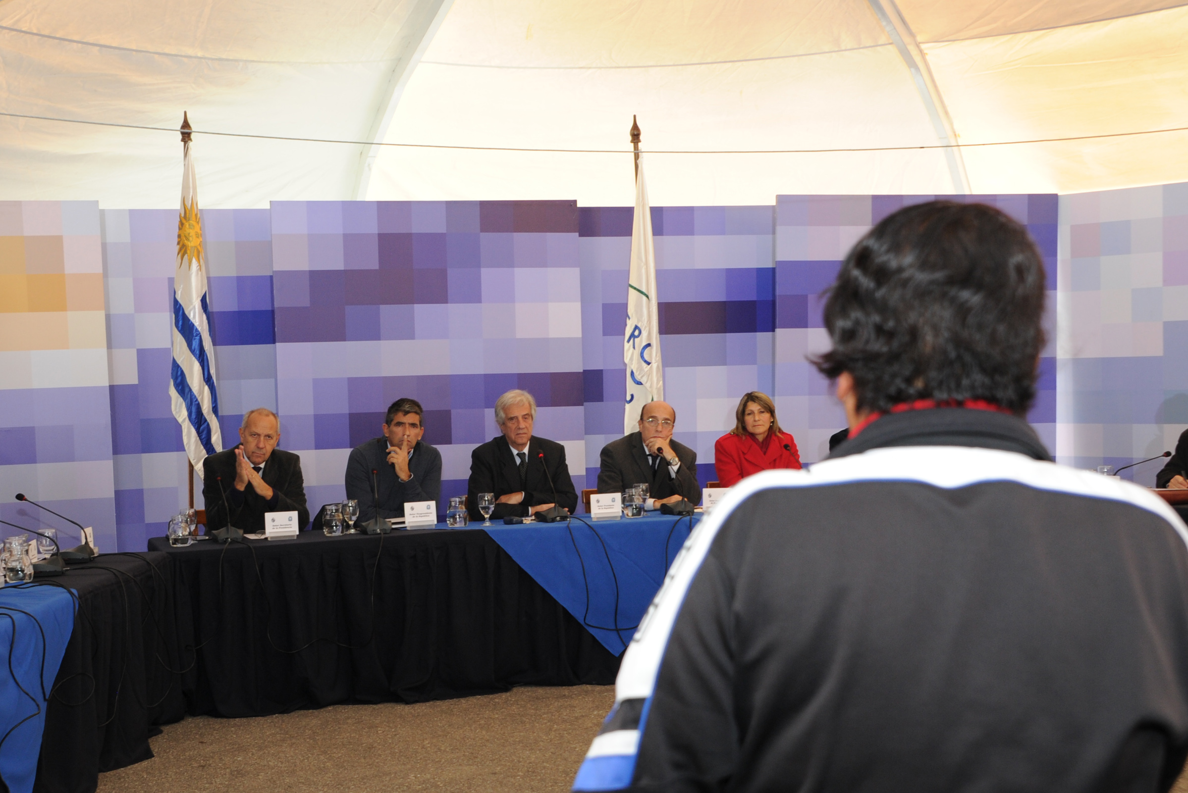 Participación ciudadana en el Consejo de Ministros Abierto en Cuartel de Blandengues