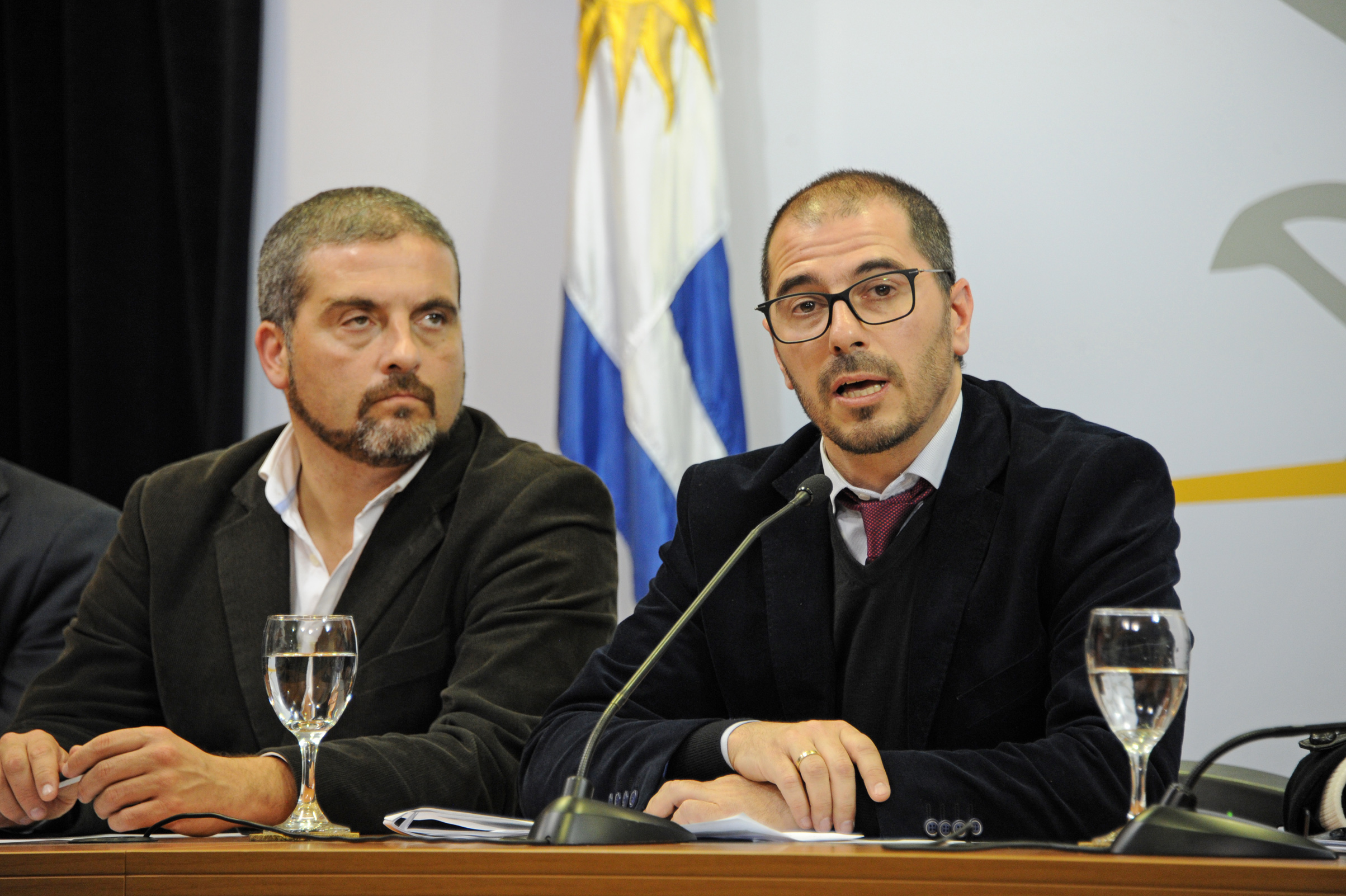 Prosecretario Juan Andrés Roballo, haciendo uso de la palabra