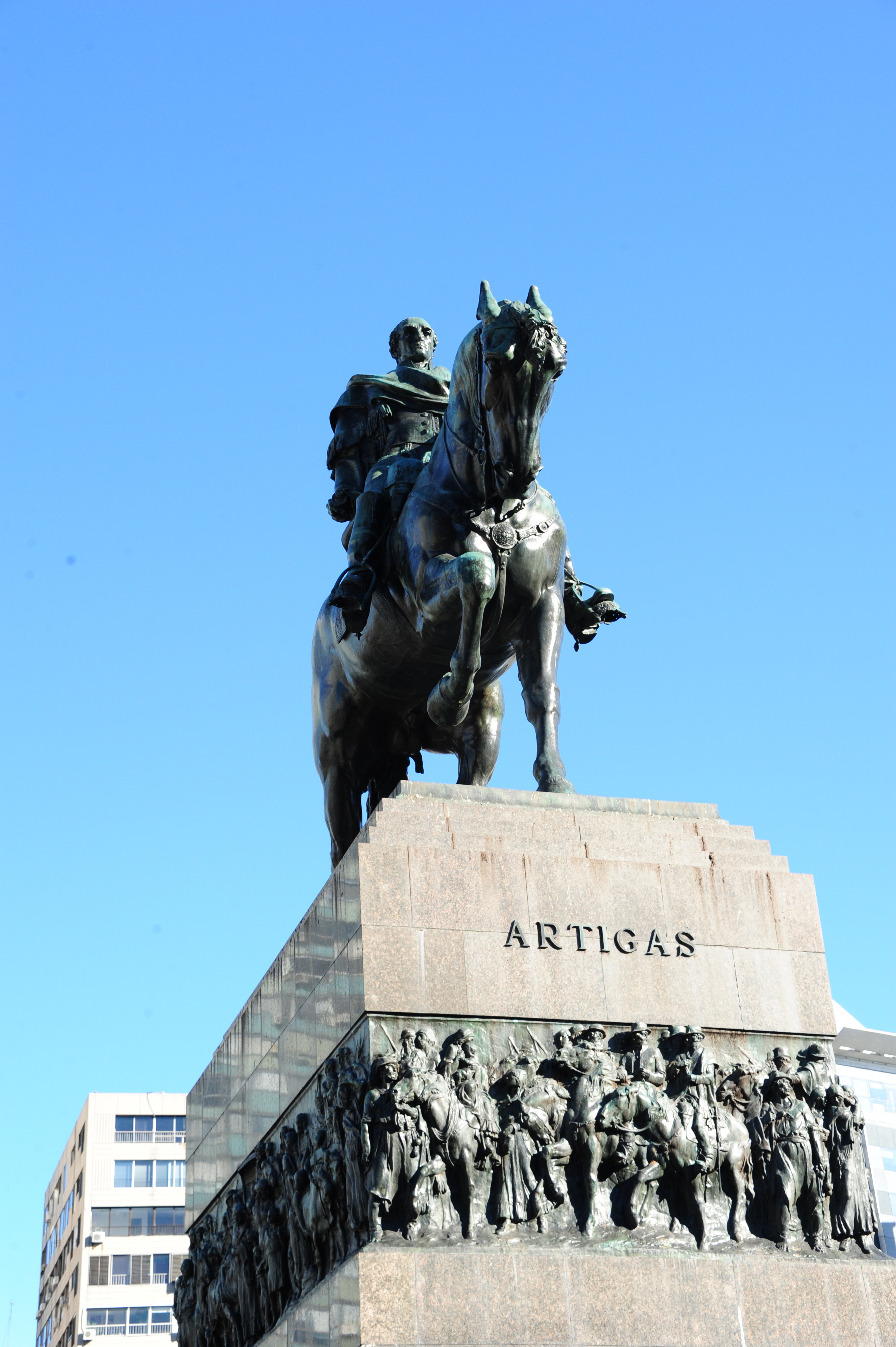 Monumento José Gervasio Artigas, Plaza Independencia