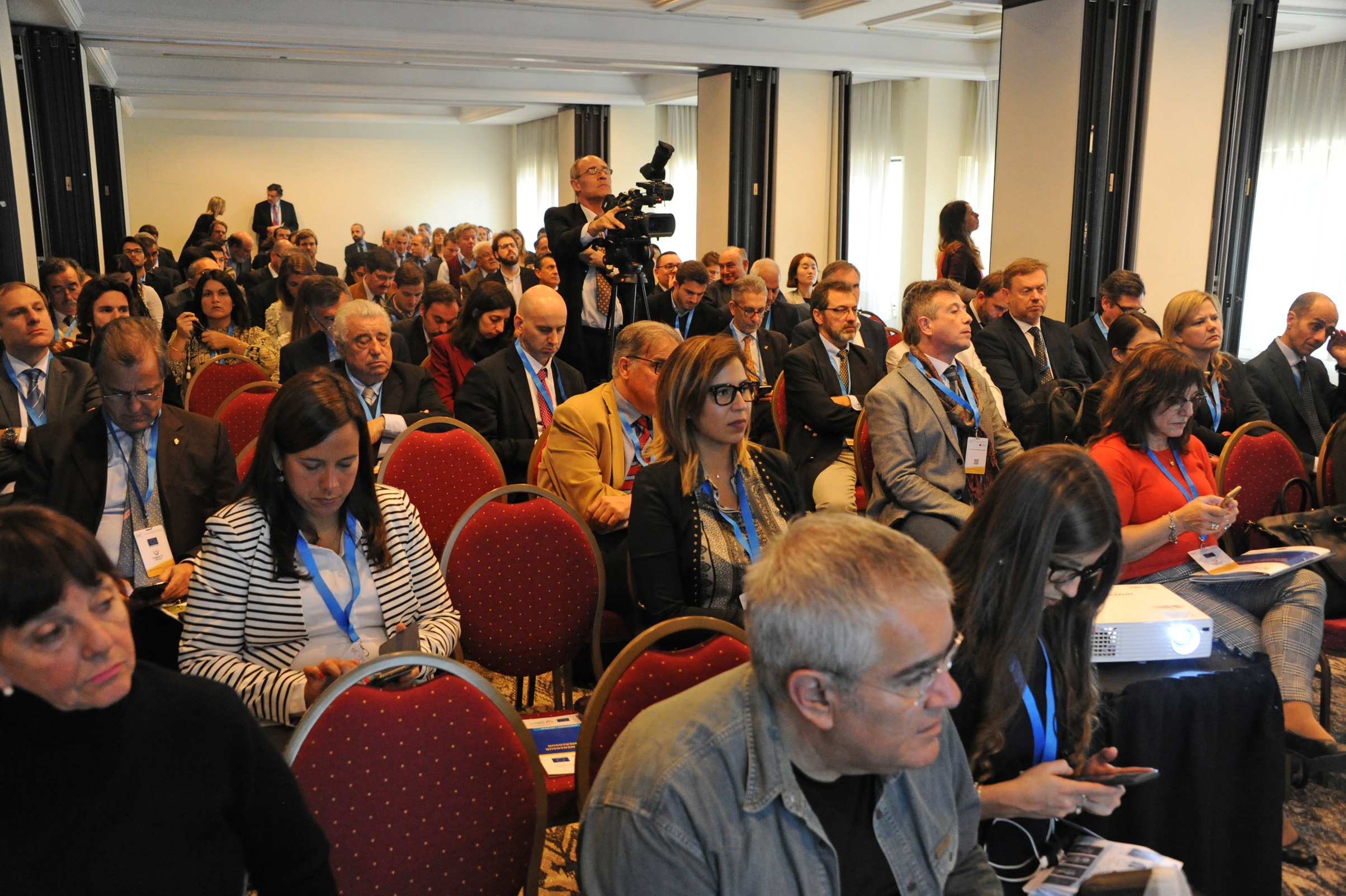 Asistentes a la conferencia de prensa