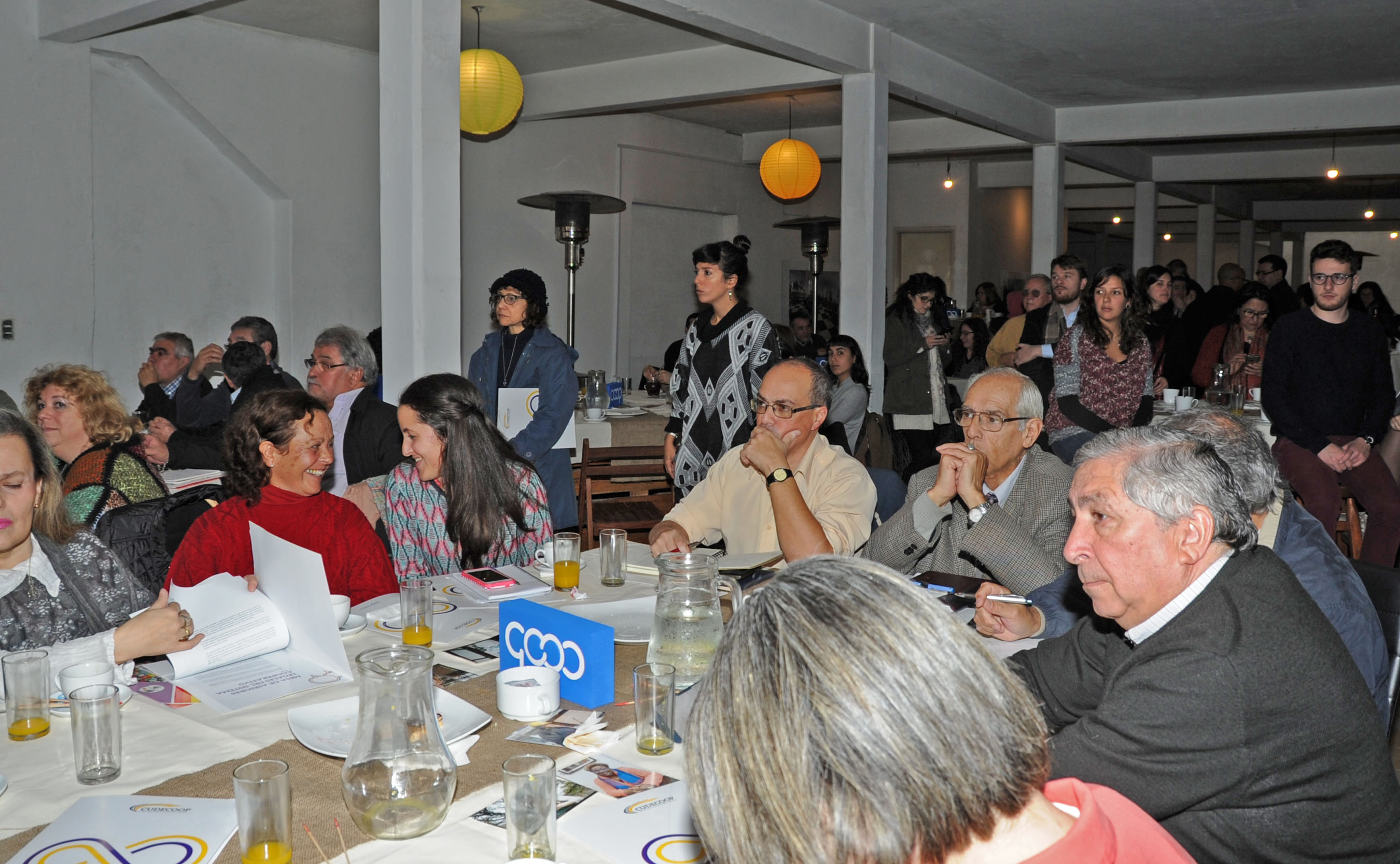 Asistentes a la celebración del Día Internacional del Cooperativismo