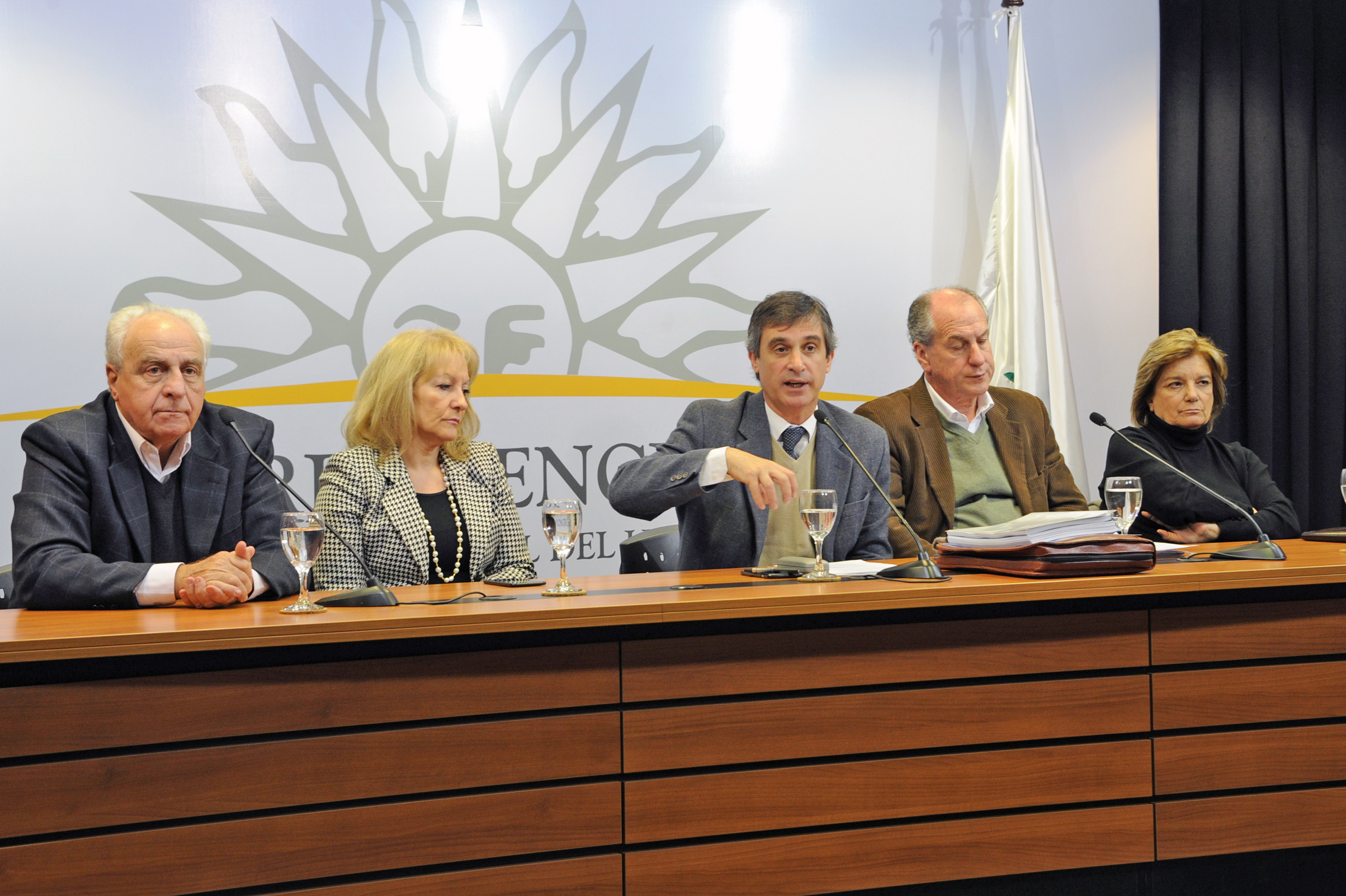 Director de OPP, Álvaro García, haciendo uso de la palabra