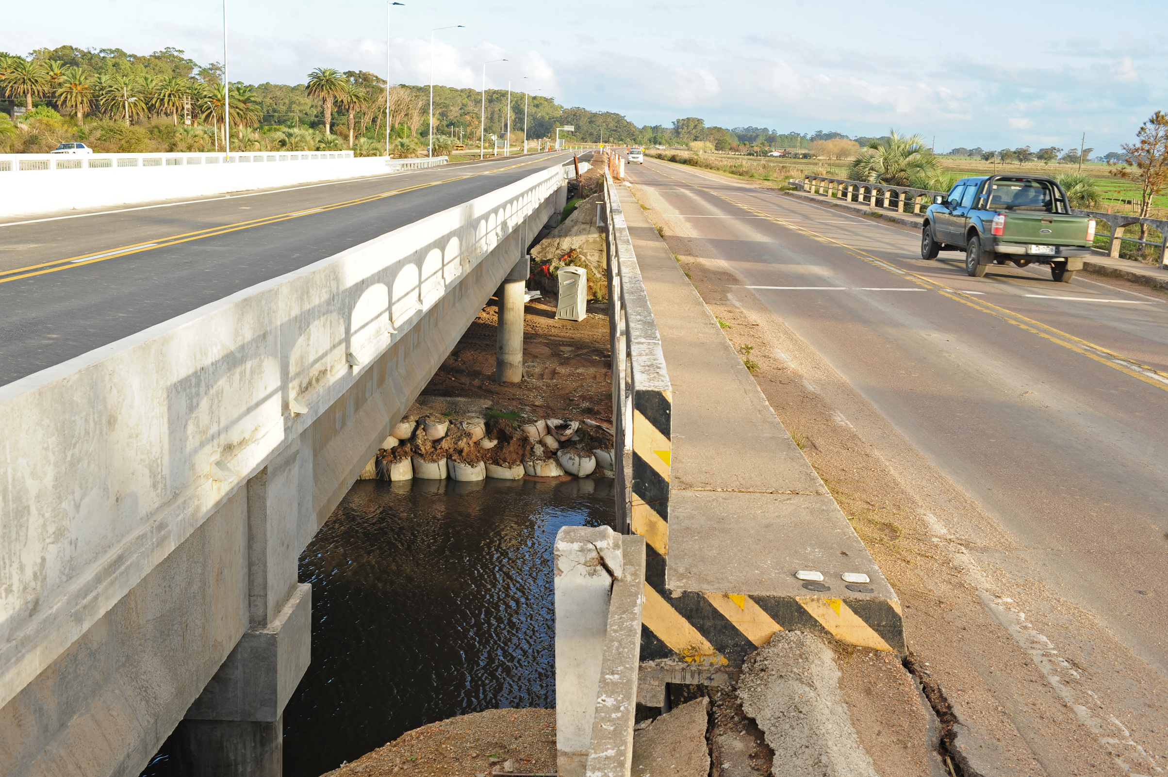 Nuevo puente sobre el Canal Andreoni