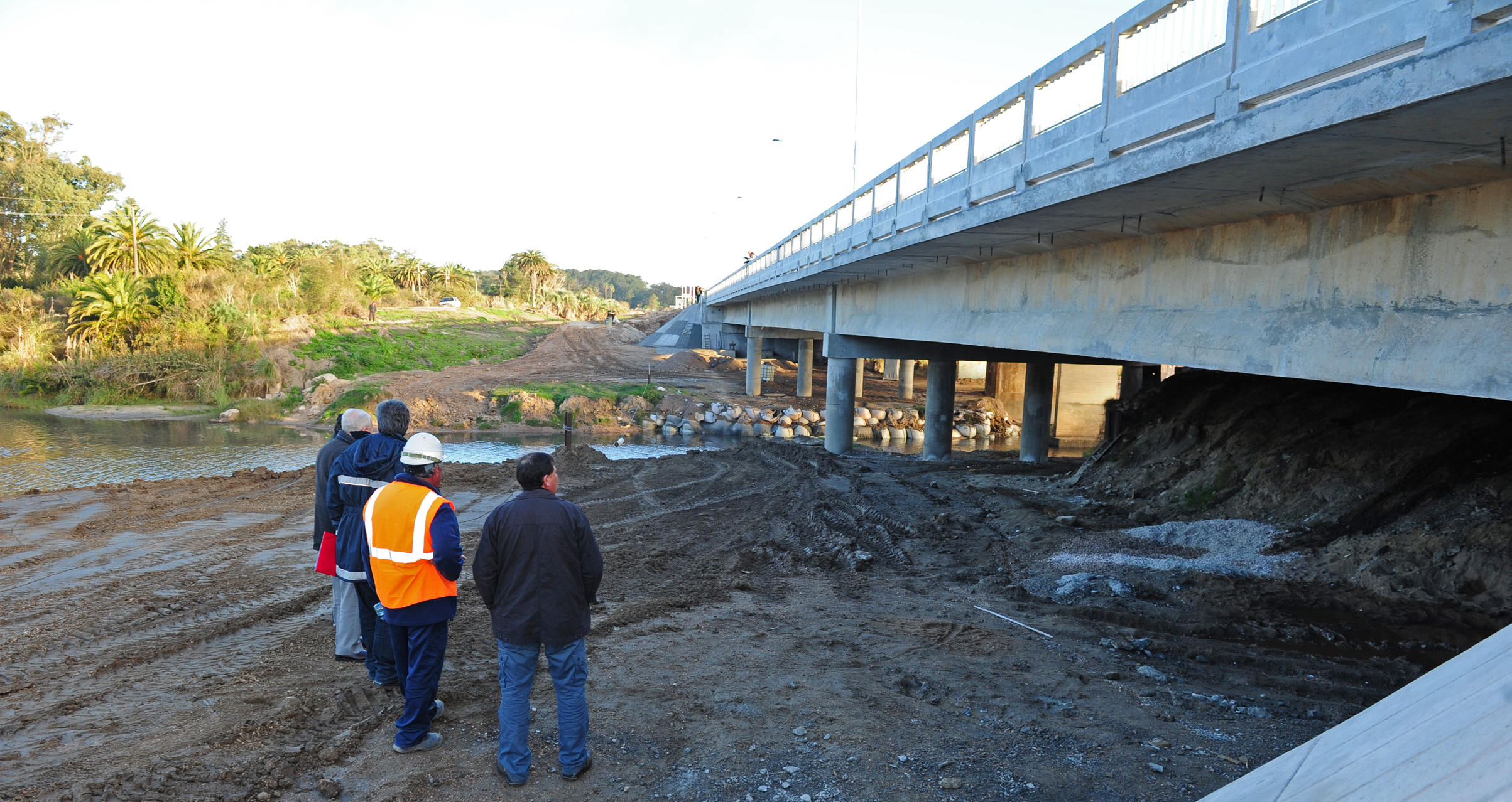 Nuevo puente sobre el Canal Andreoni
