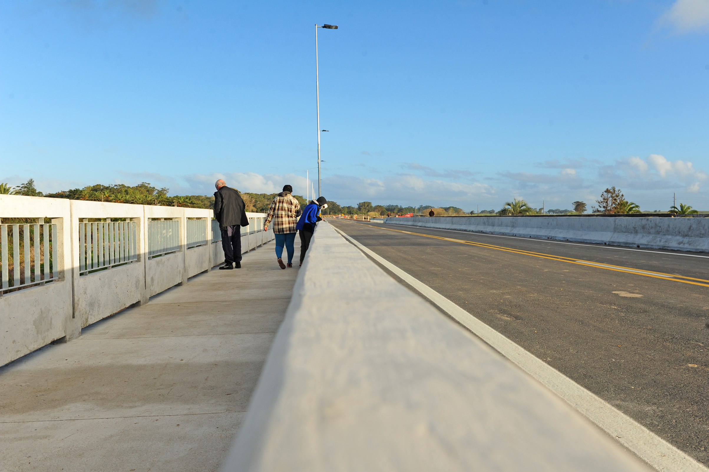 Nuevo puente sobre el Canal Andreoni