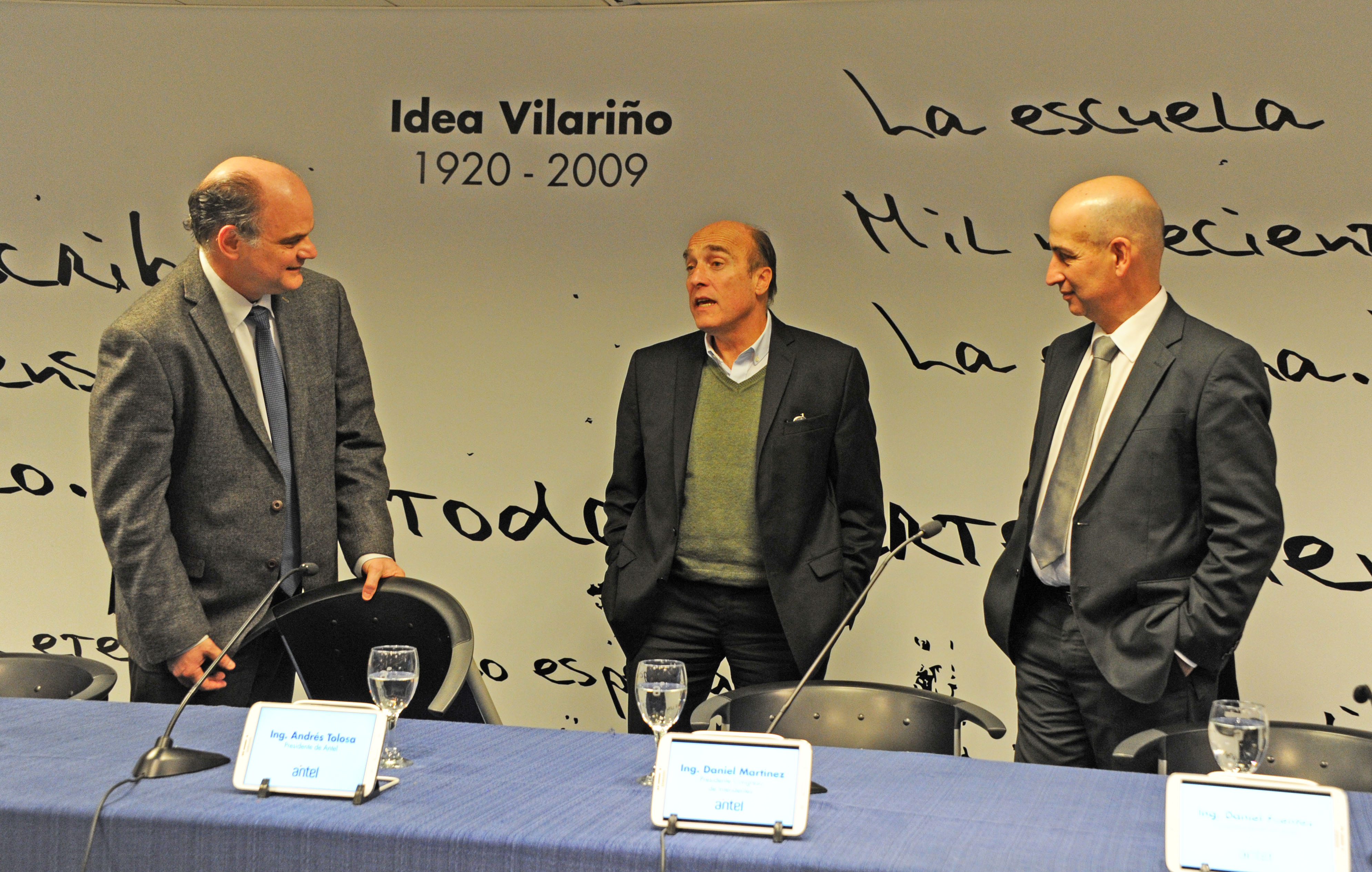 Firma de acuerdo de cooperación institucional entre Antel y el Congreso de Intendentes