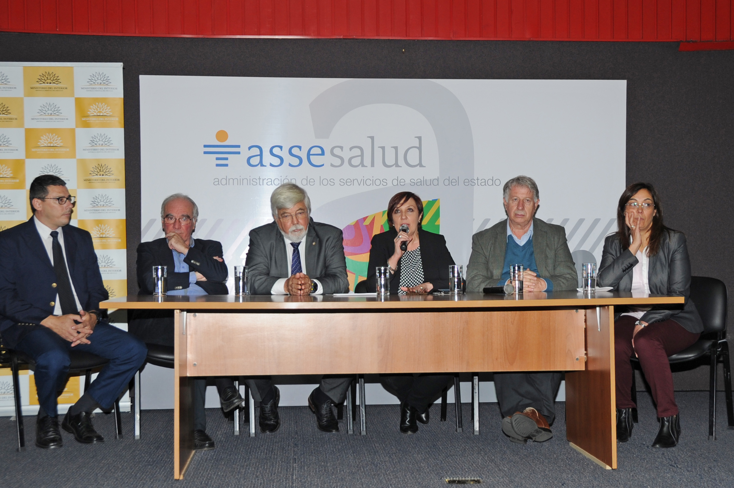 Mesa de autoridades