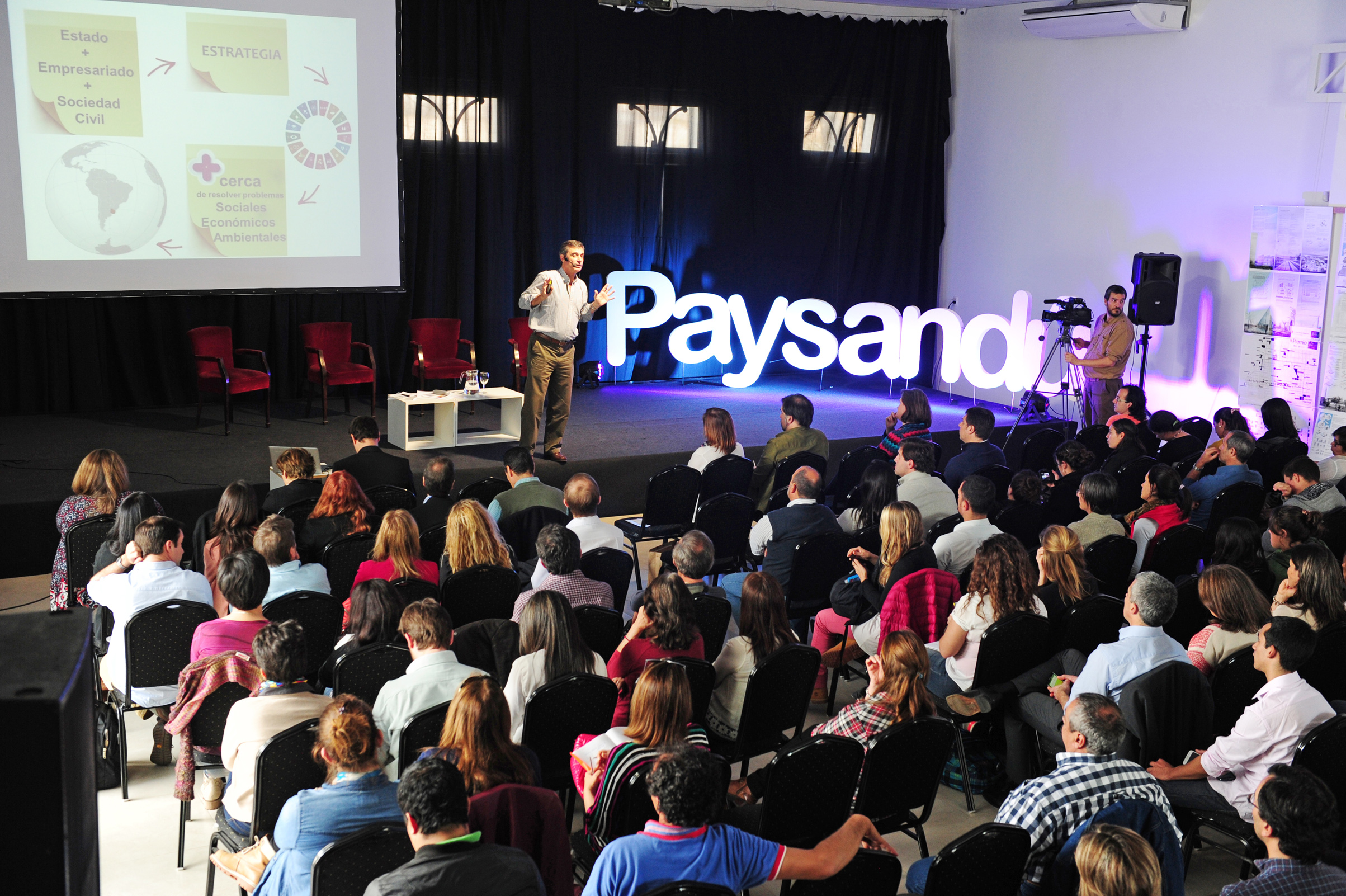 Álvaro García, en el Foro Innovación para la Reconversión Productiva, en Paysandú