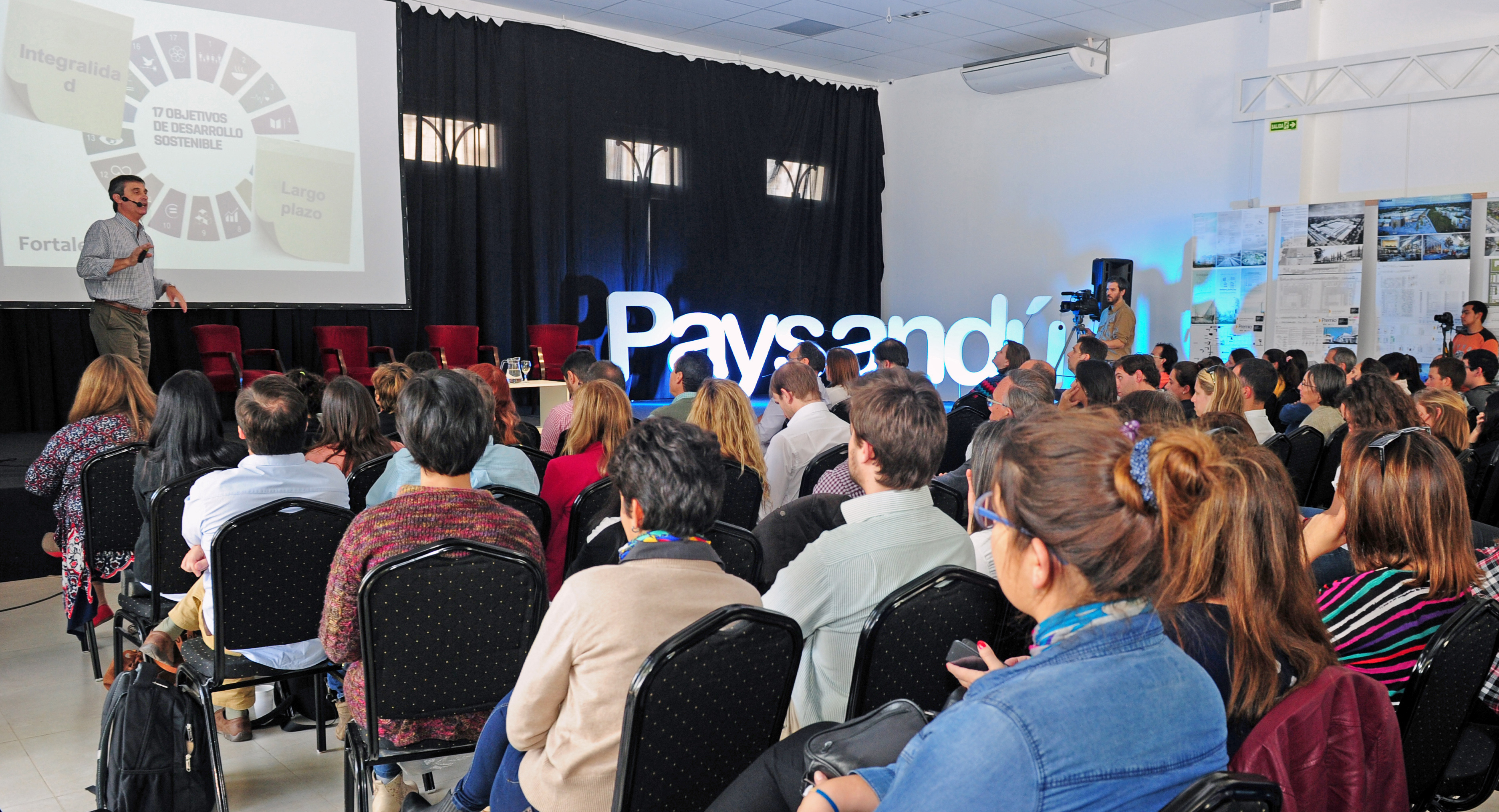 Álvaro García, en el Foro Innovación para la Reconversión Productiva, en Paysandú
