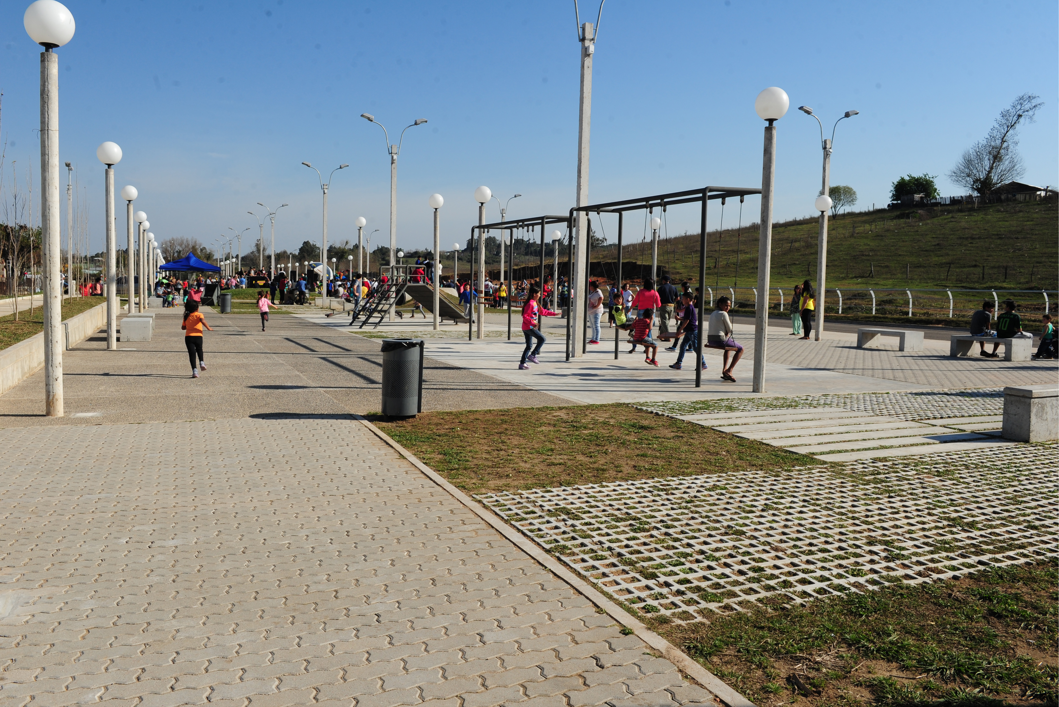 Nuevos espacios públicos del barrio Treinta y Tres Orientales de la ciudad de Rivera