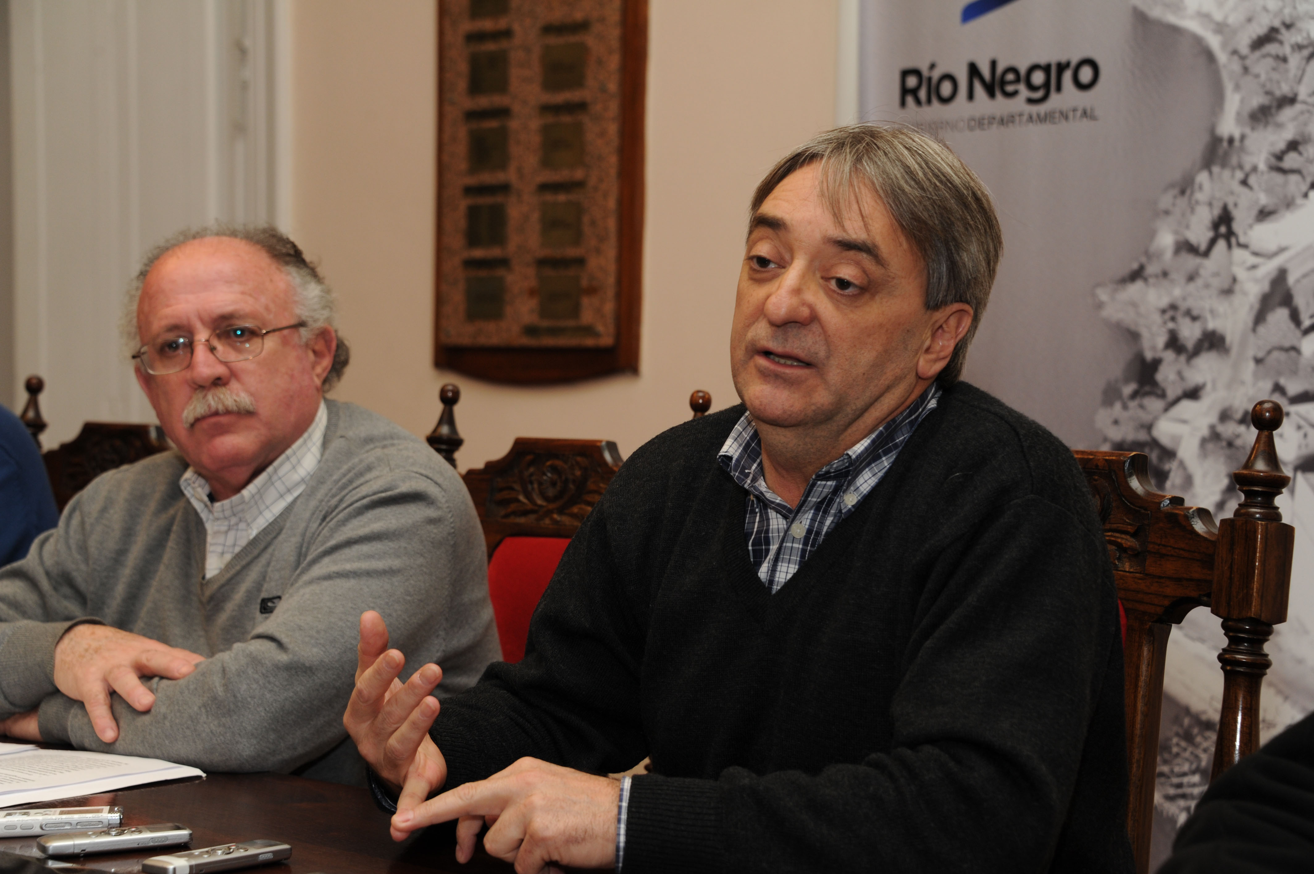 Firma de compromiso entre la Intendencia de Río Negro y la Secretaria de Deportes
